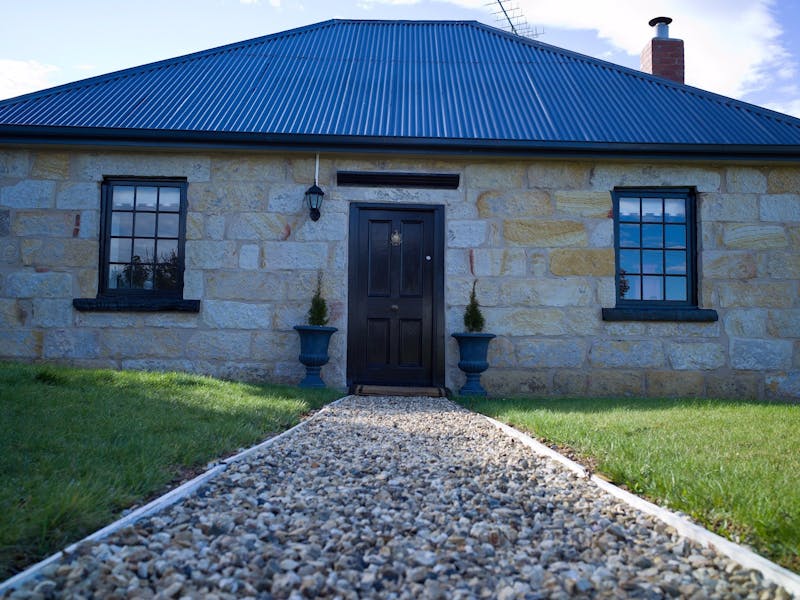 Cottage image