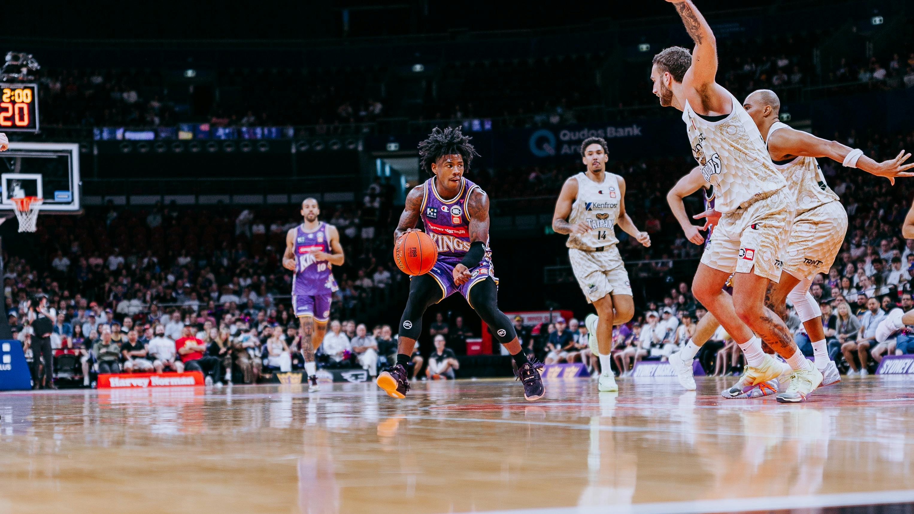 Kendric Davis with ball in Kings game against Taipans