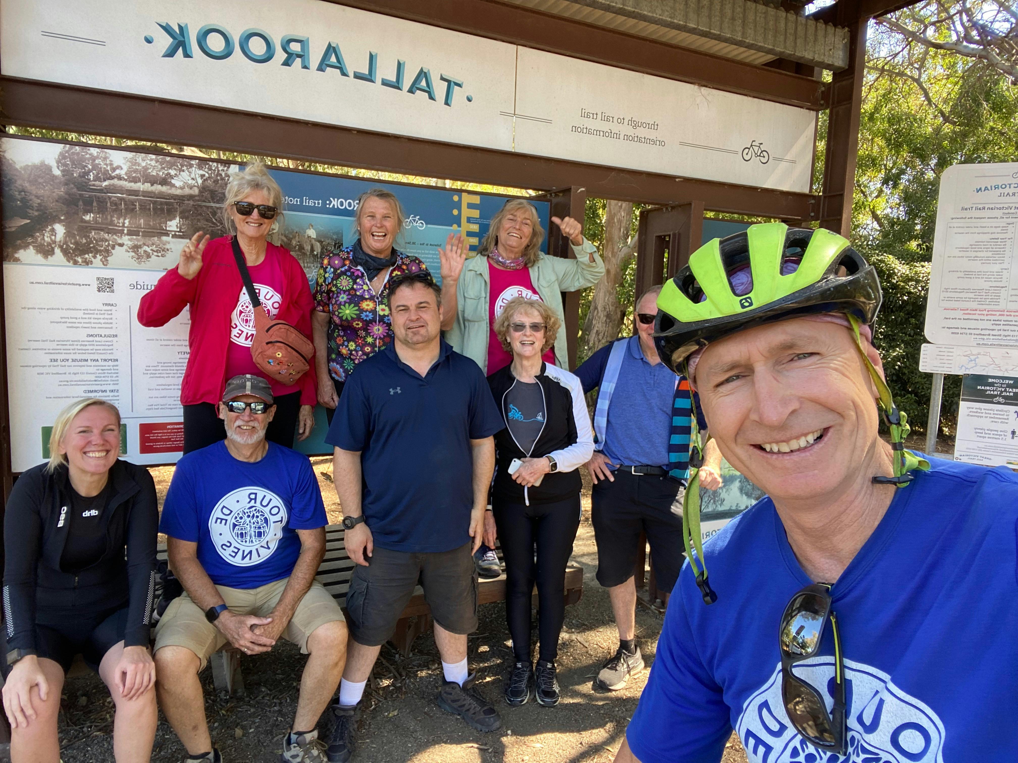 Group cycling tour in Victoria