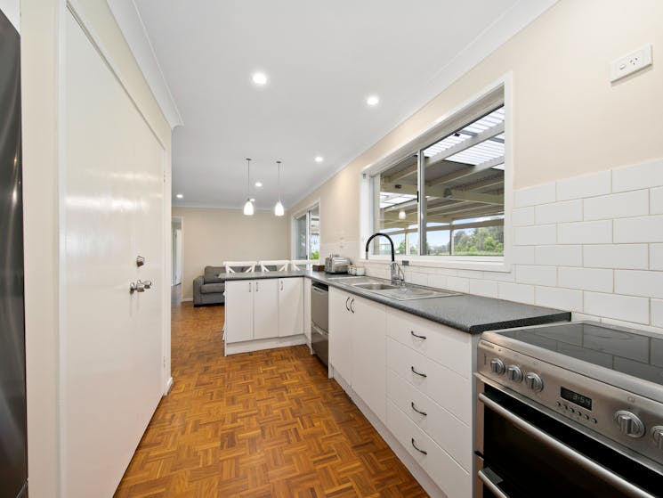 Hillcrest House - Kitchen