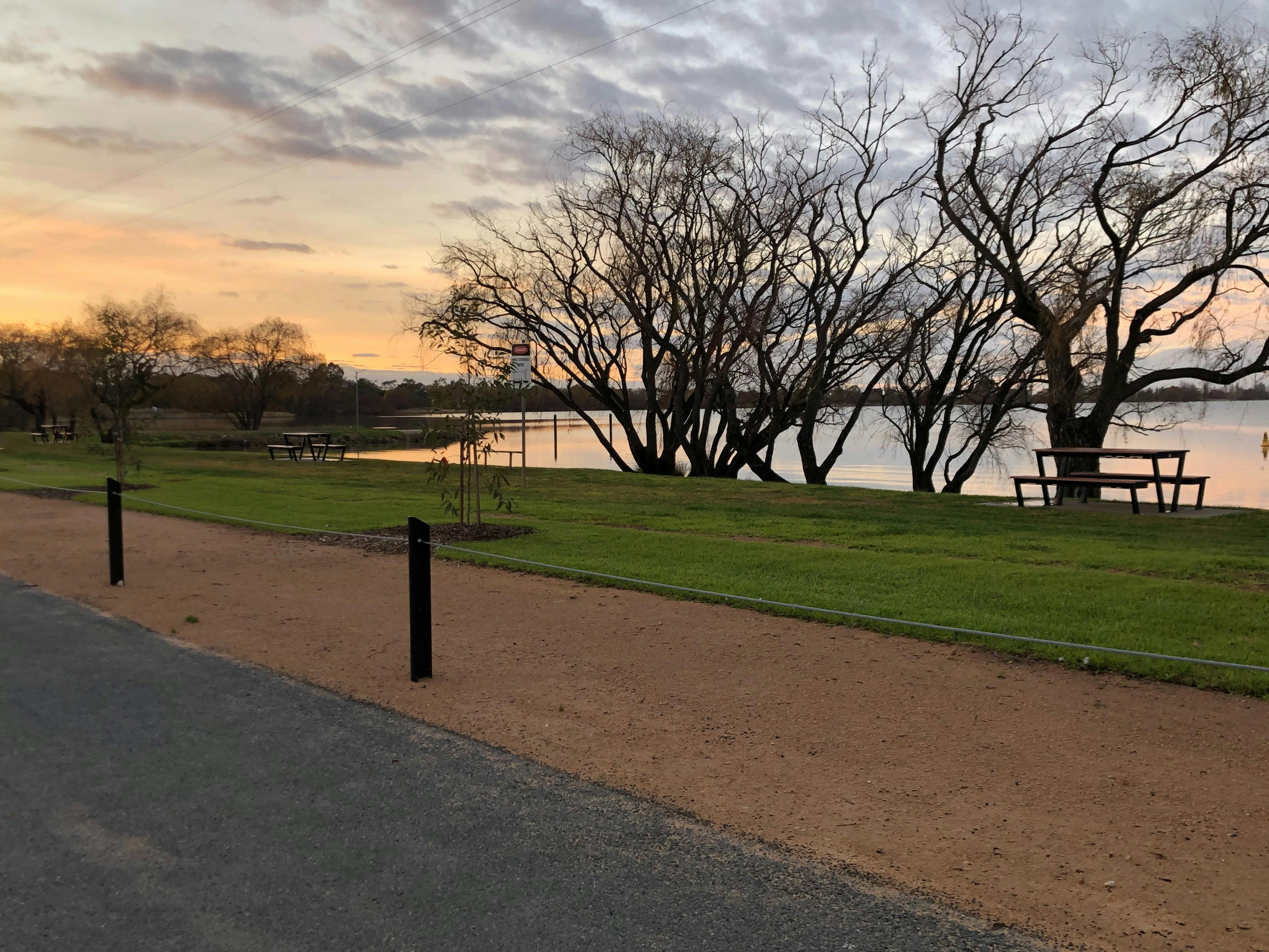 Kangaroo Lake Caravan Park