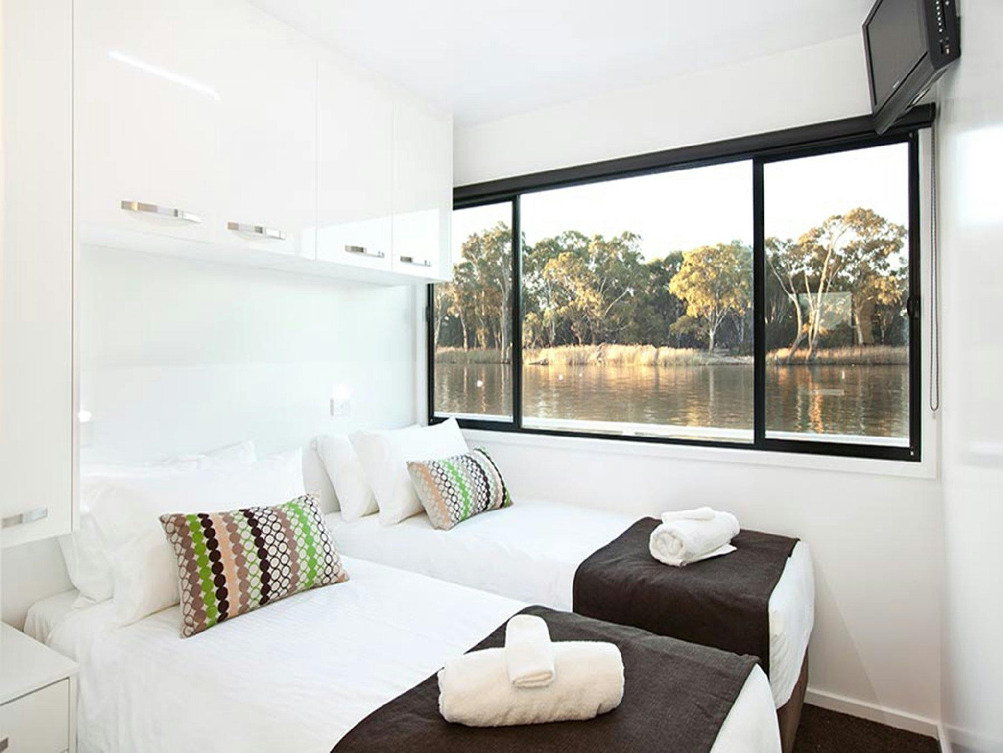 Emerald Luxury's one of three bedrooms