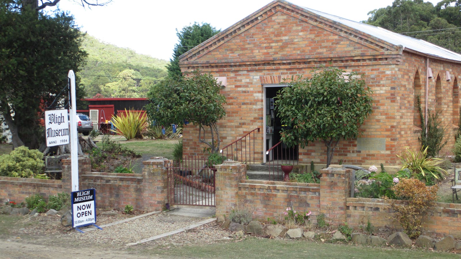 Bligh Museum of Pacific Exploration