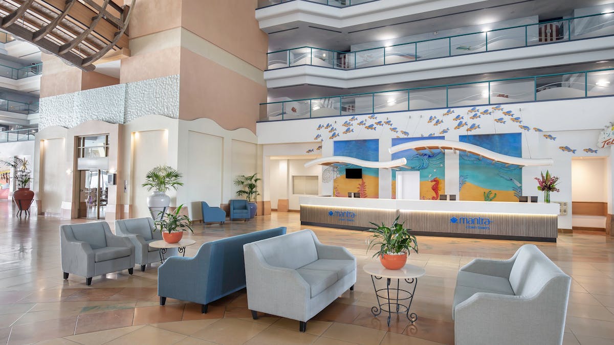 Mantra Crown Towers - Lobby