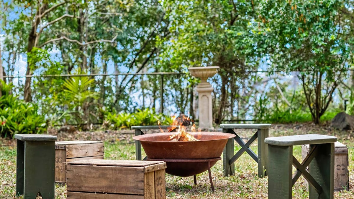 Villa Outdoor Fire Pit