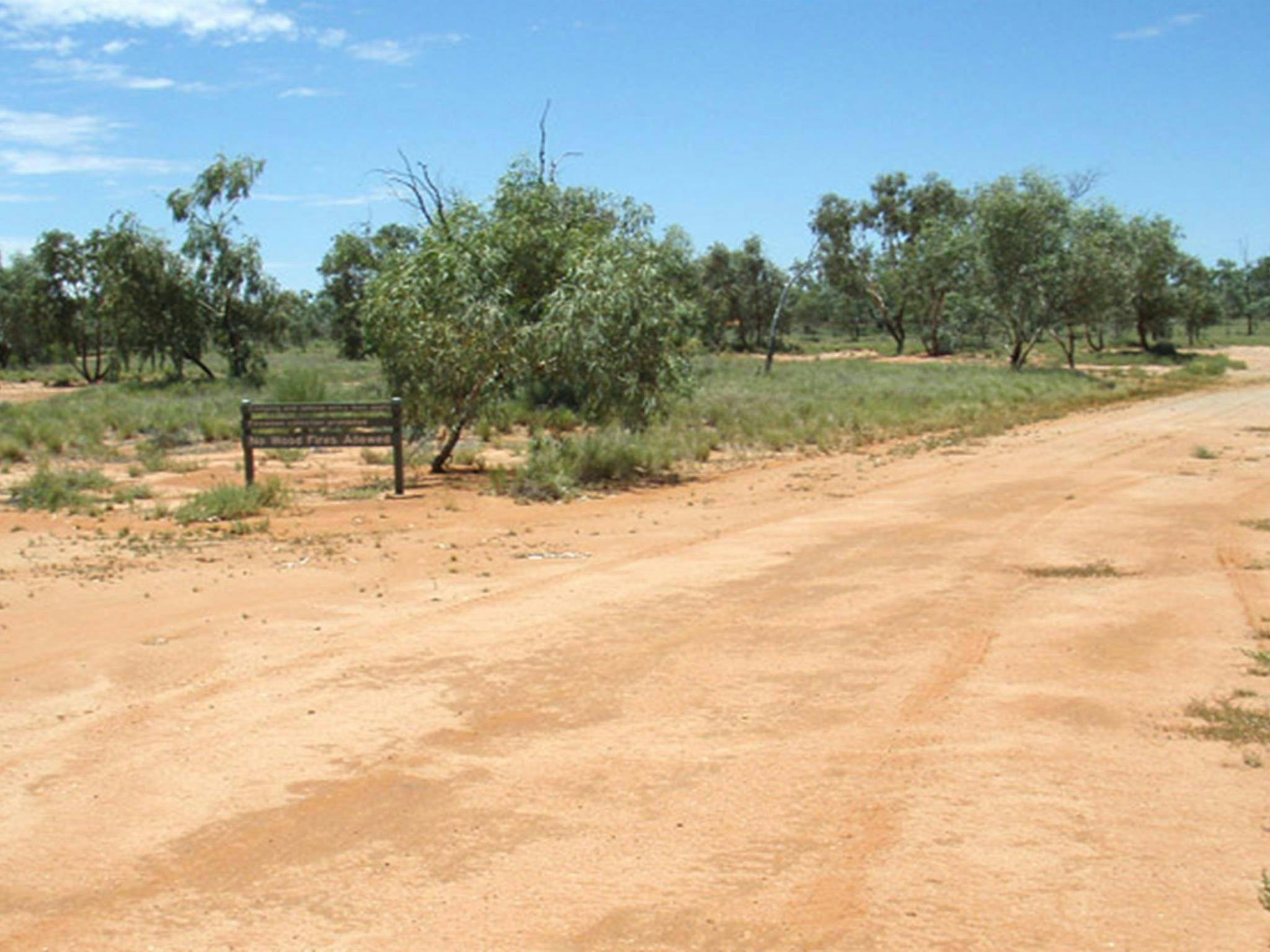 Rote Sandstraße, Campingplatz Fort Grey, Sturt-Nationalpark. Foto: OEH