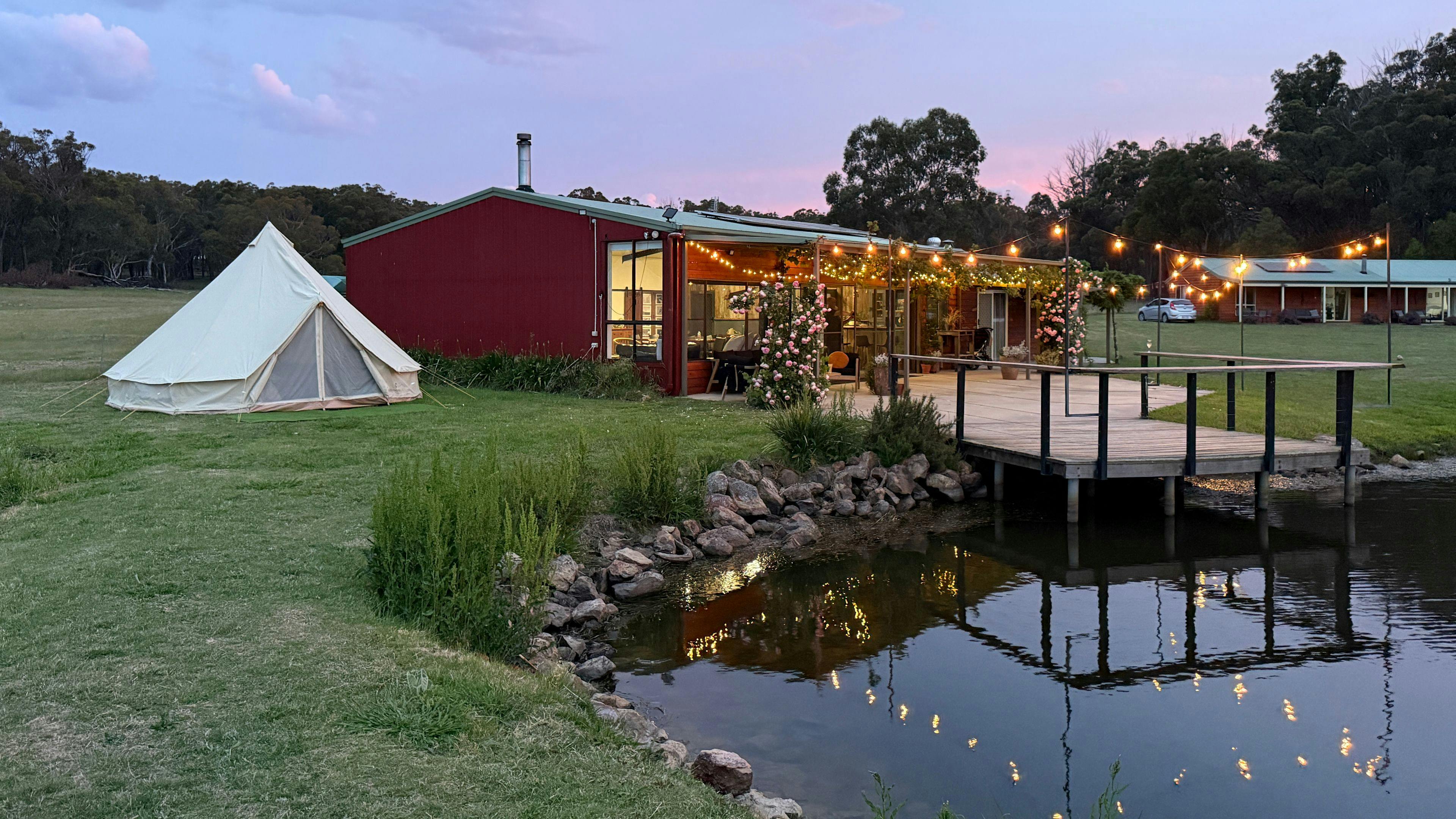 Glamping | hot tub + fire pit