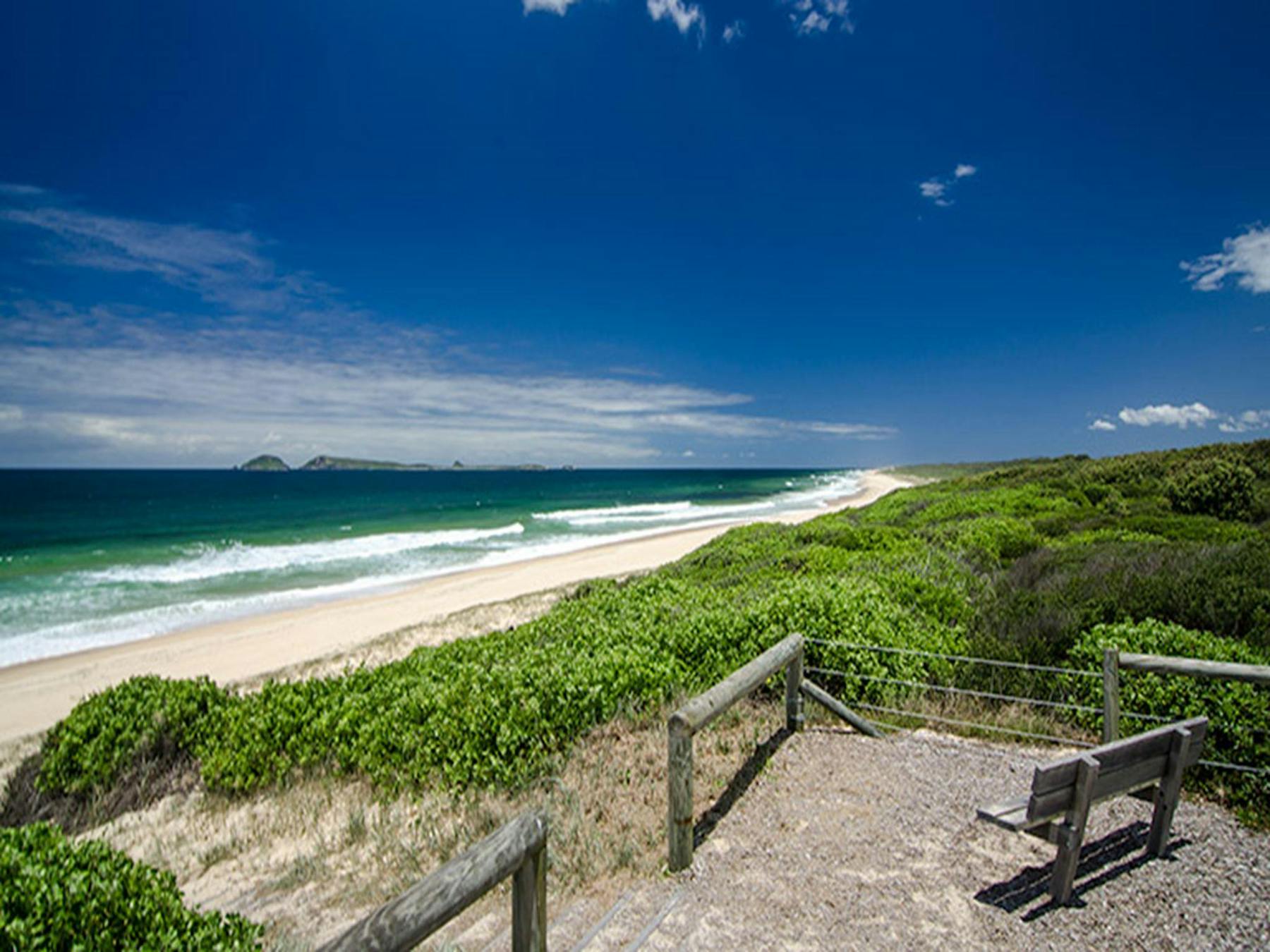 Hole in the Wall picnic area, Myall Lakes National Park. Photo: John Spencer/NSW Government