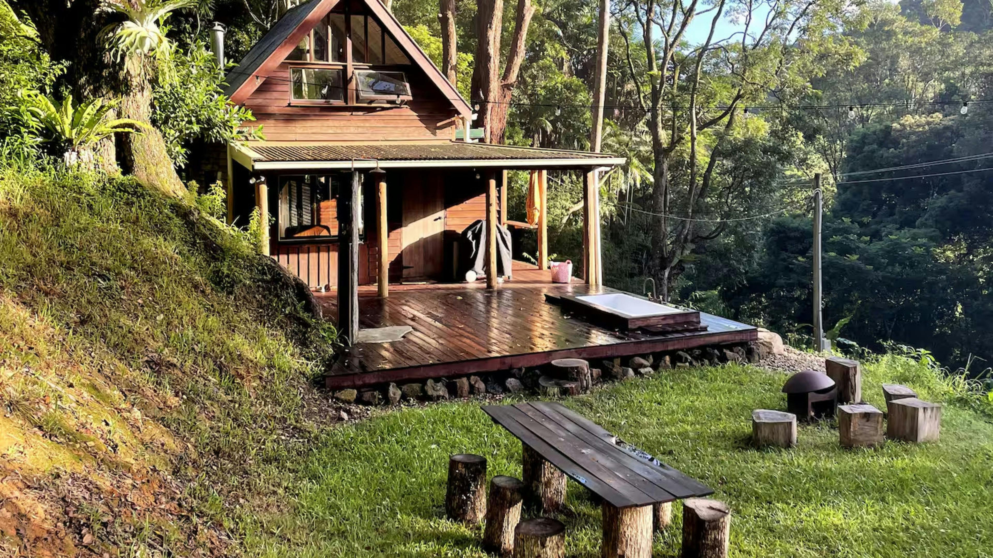 Intimate Rainforest Retreat