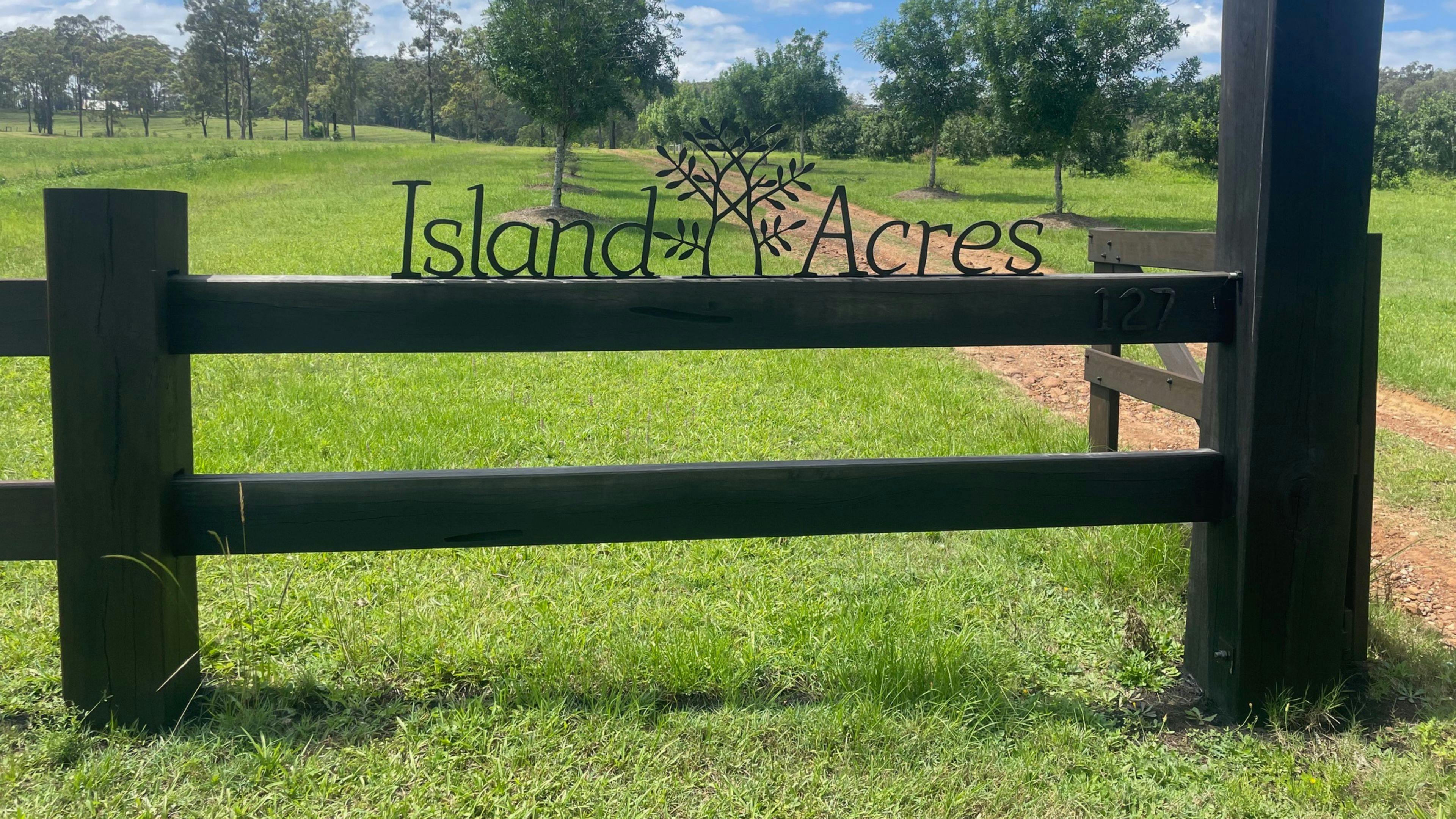 Island Acres