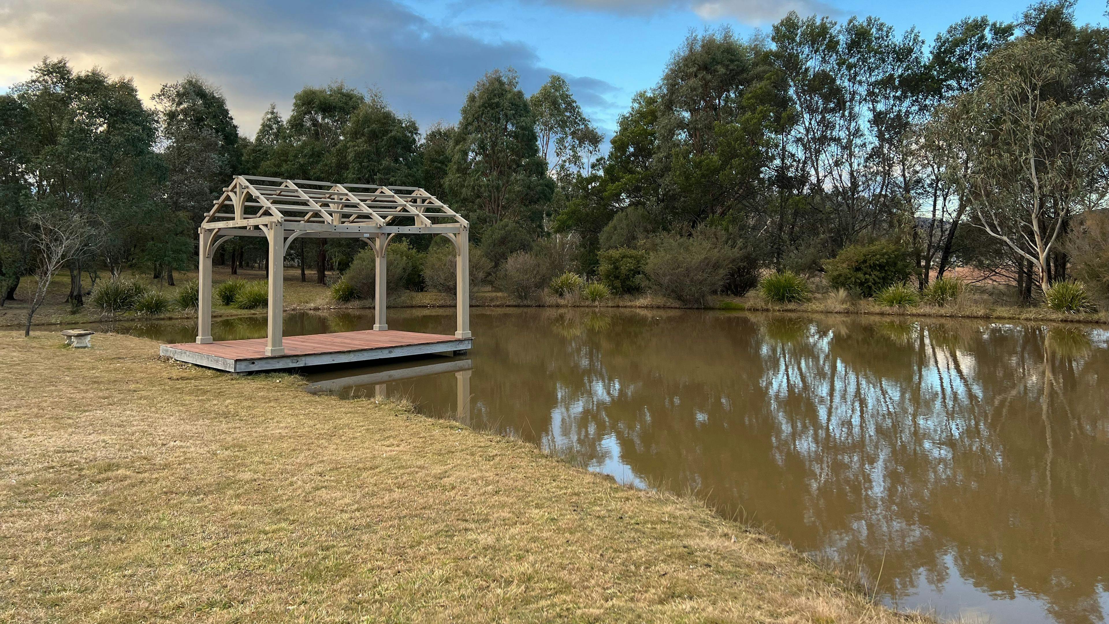 던 앤 더스크 홈스테드 | 팜스테이