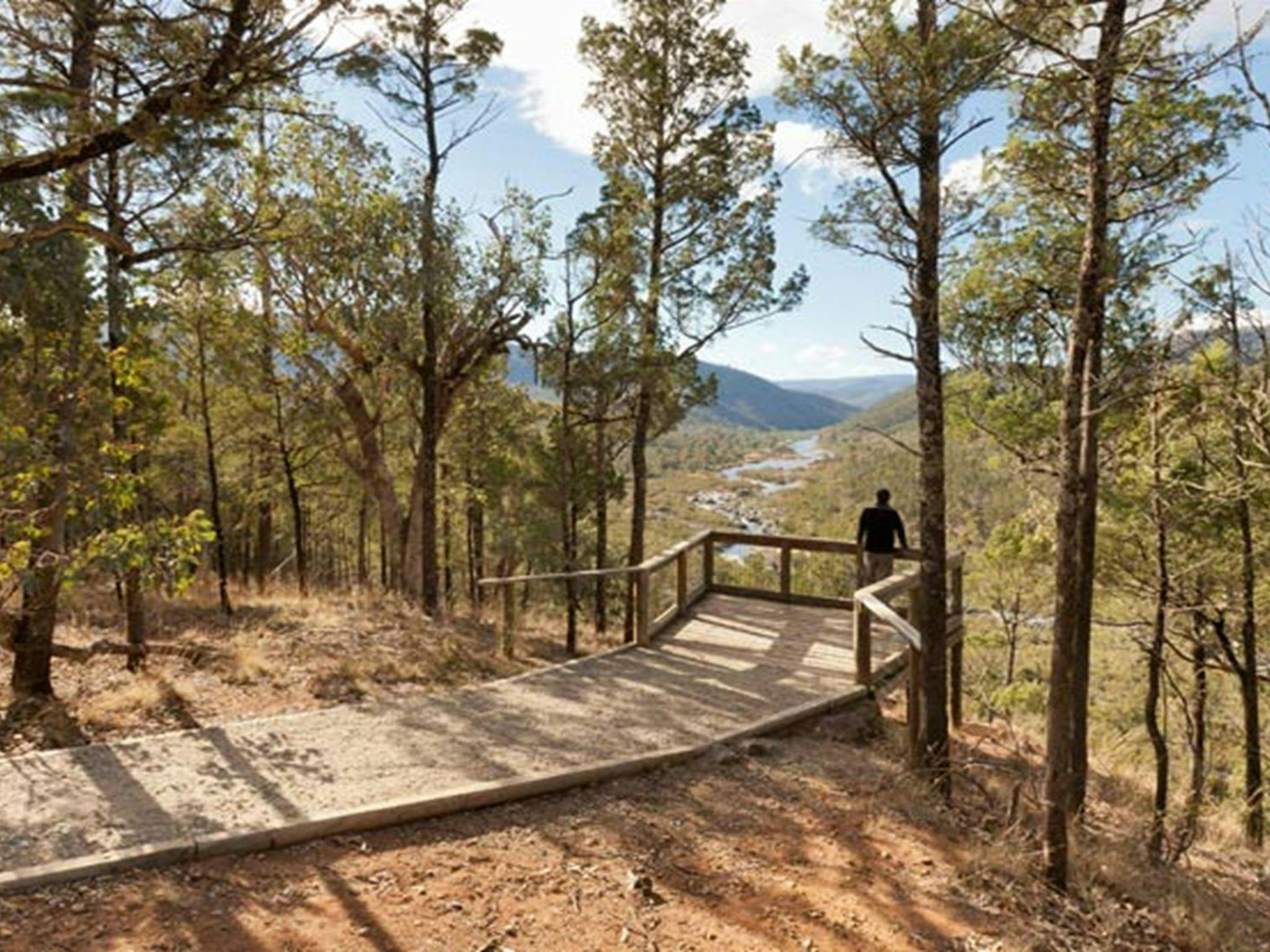 Jacks lookout, Kosciuszko National Park. Photo: Murray Vanderveer/DPIE
