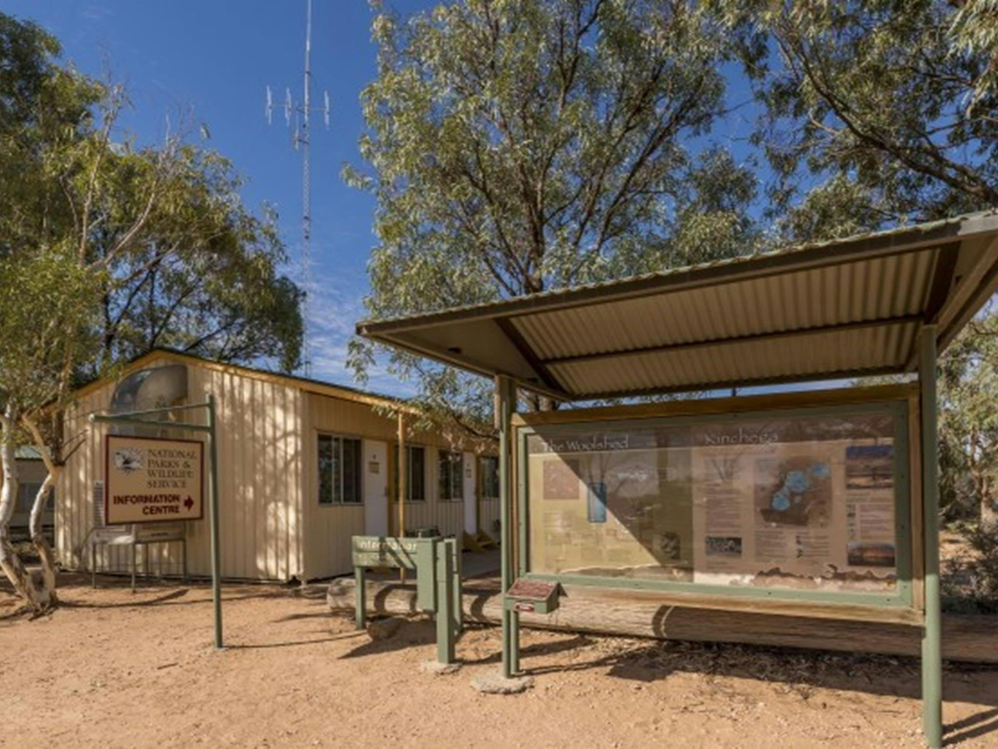 Interpretive signage at the entrance to Kinchega Visitor Centre in Kinchega National Park. Photo: