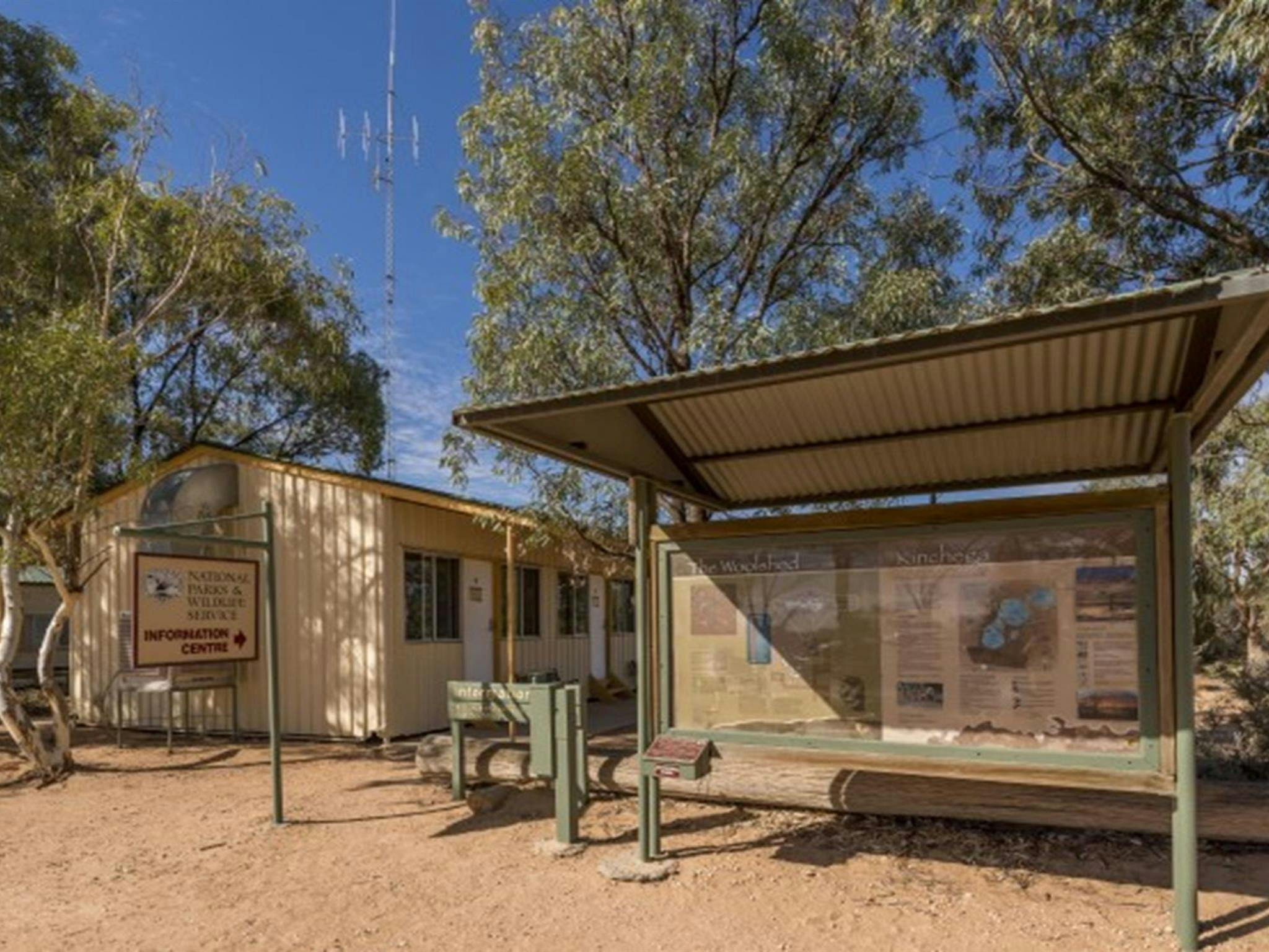 Interpretive signage at the entrance to Kinchega Visitor Centre in Kinchega National Park. Photo:
