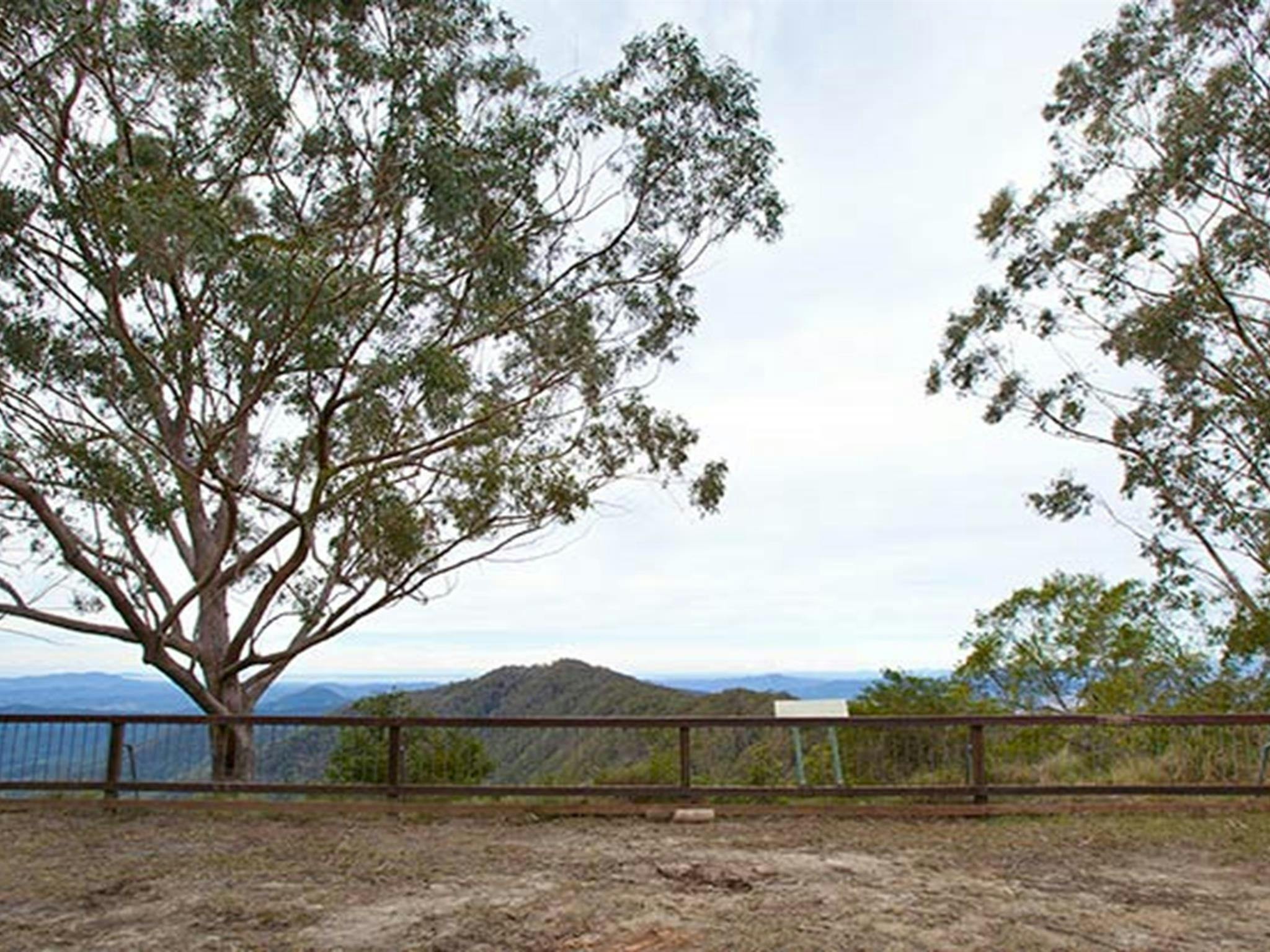 Kosekai lookout, Dunggir National Park. Photo: Rob Cleary &copy; OEH