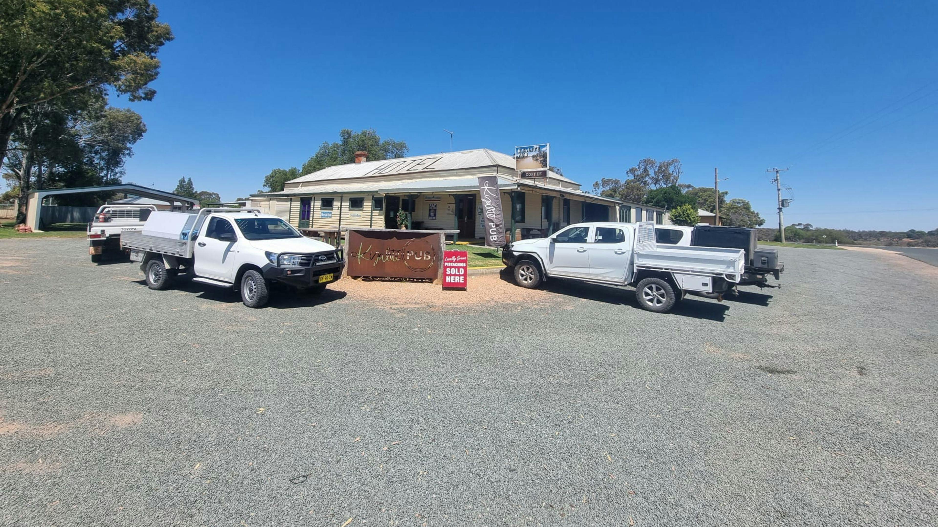 Kyalite Pub and Caravan Park