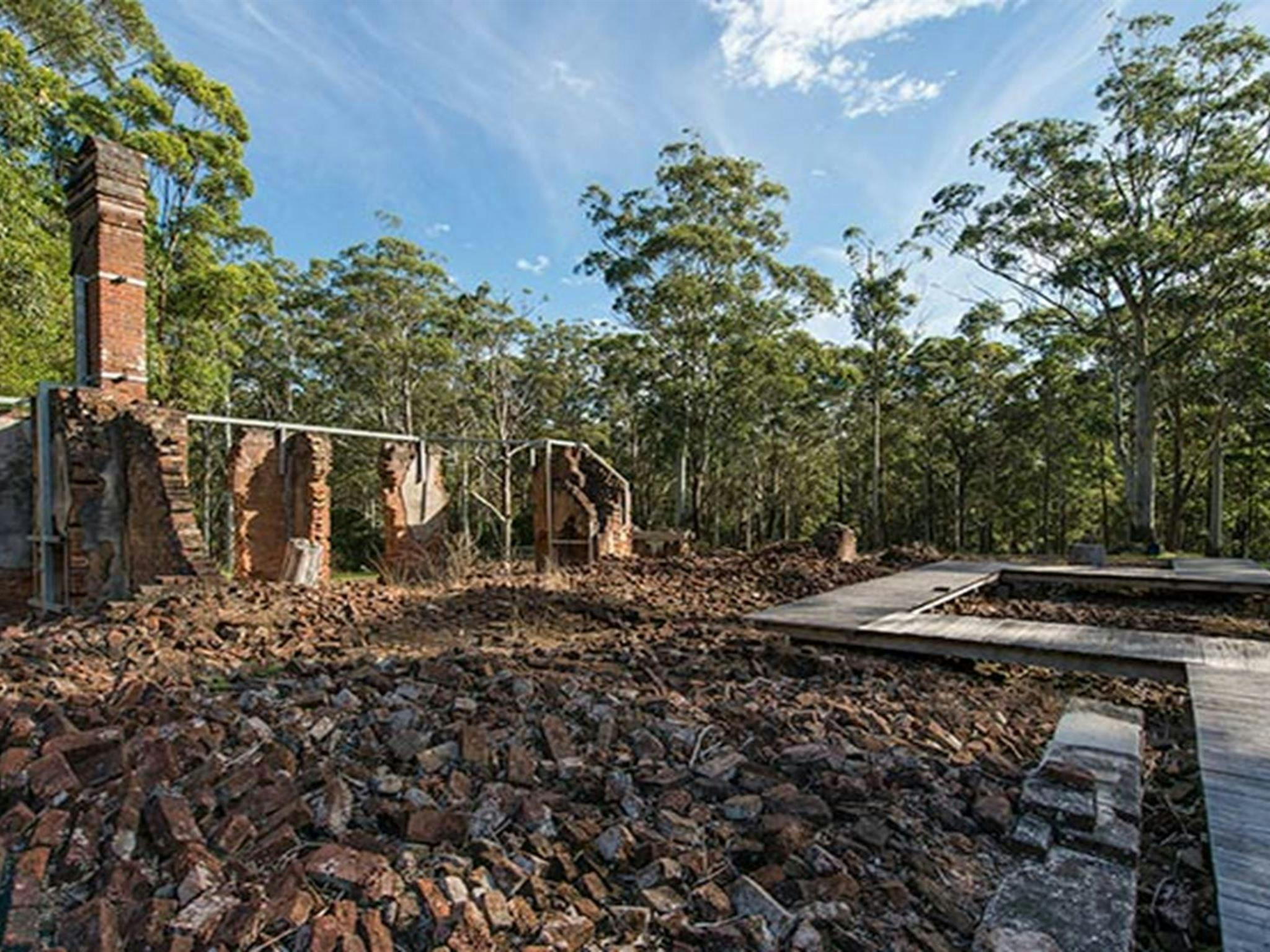 Lake Innes Nature Reserve. Photo: John Spencer &copy: DPIE