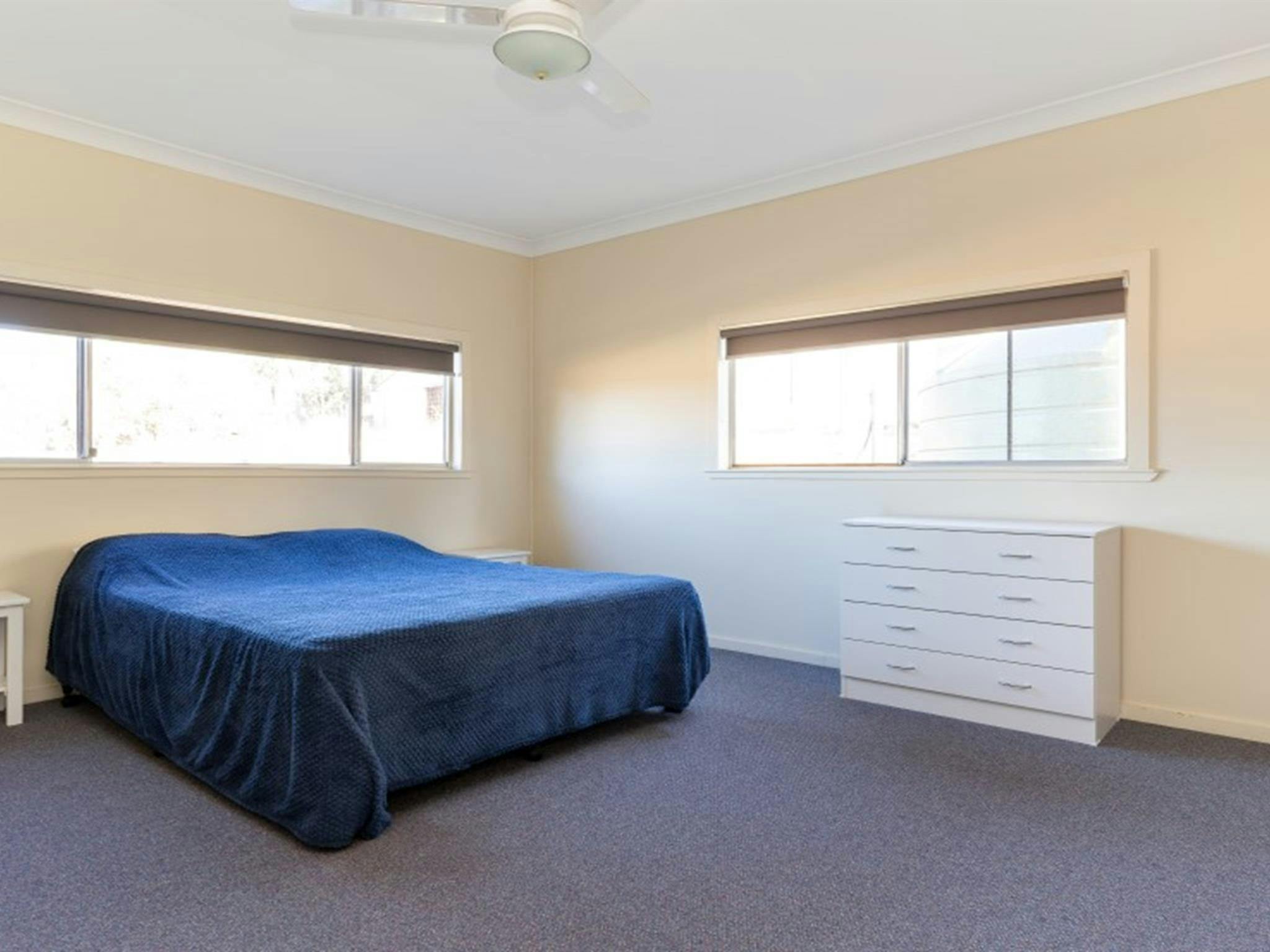 奎安巴尔国家公园薰衣草谷庄园的一张大床。照片版权归DPE所有。