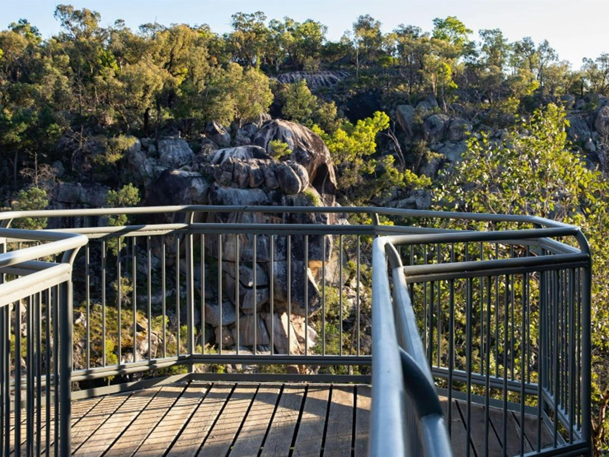 The lookout platform at Macintyre Falls in Kwiambal National Park. Photo: Simon Scott &copy; DCCEEW
