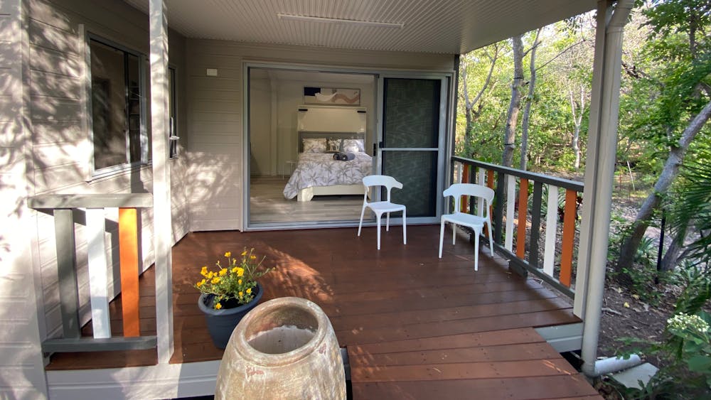 Magnetic Naturally  Island Cabin