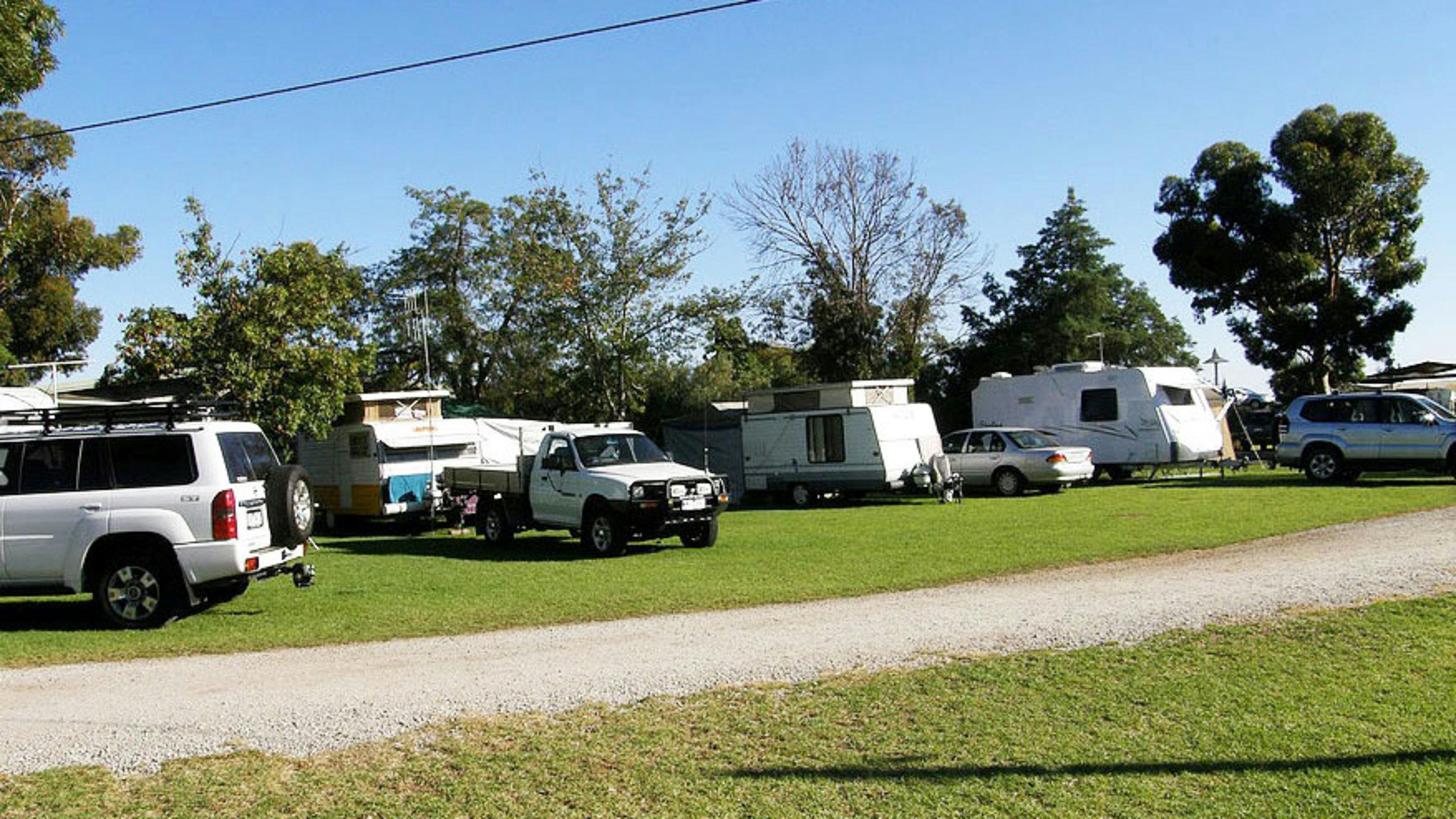 Moulamein Lakeside Caravan Park