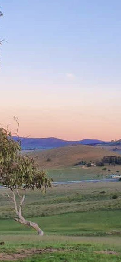 Michelago HILLDYKE 160 yr old farm