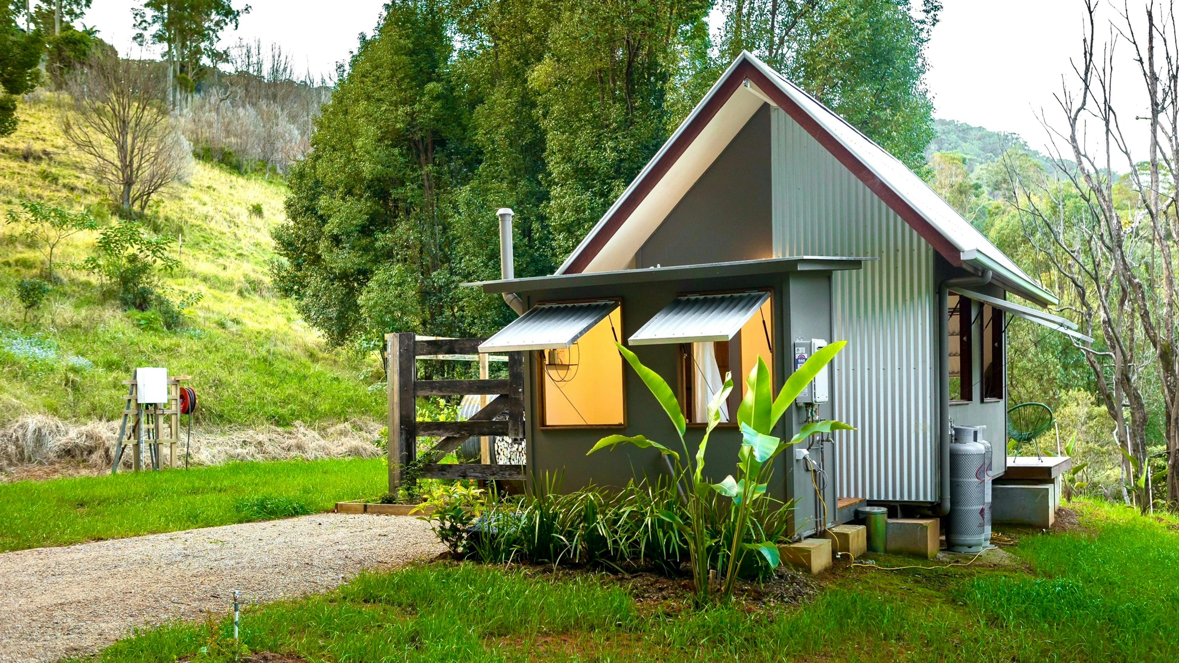 Creek Side Shepherds Hut Rail Trail