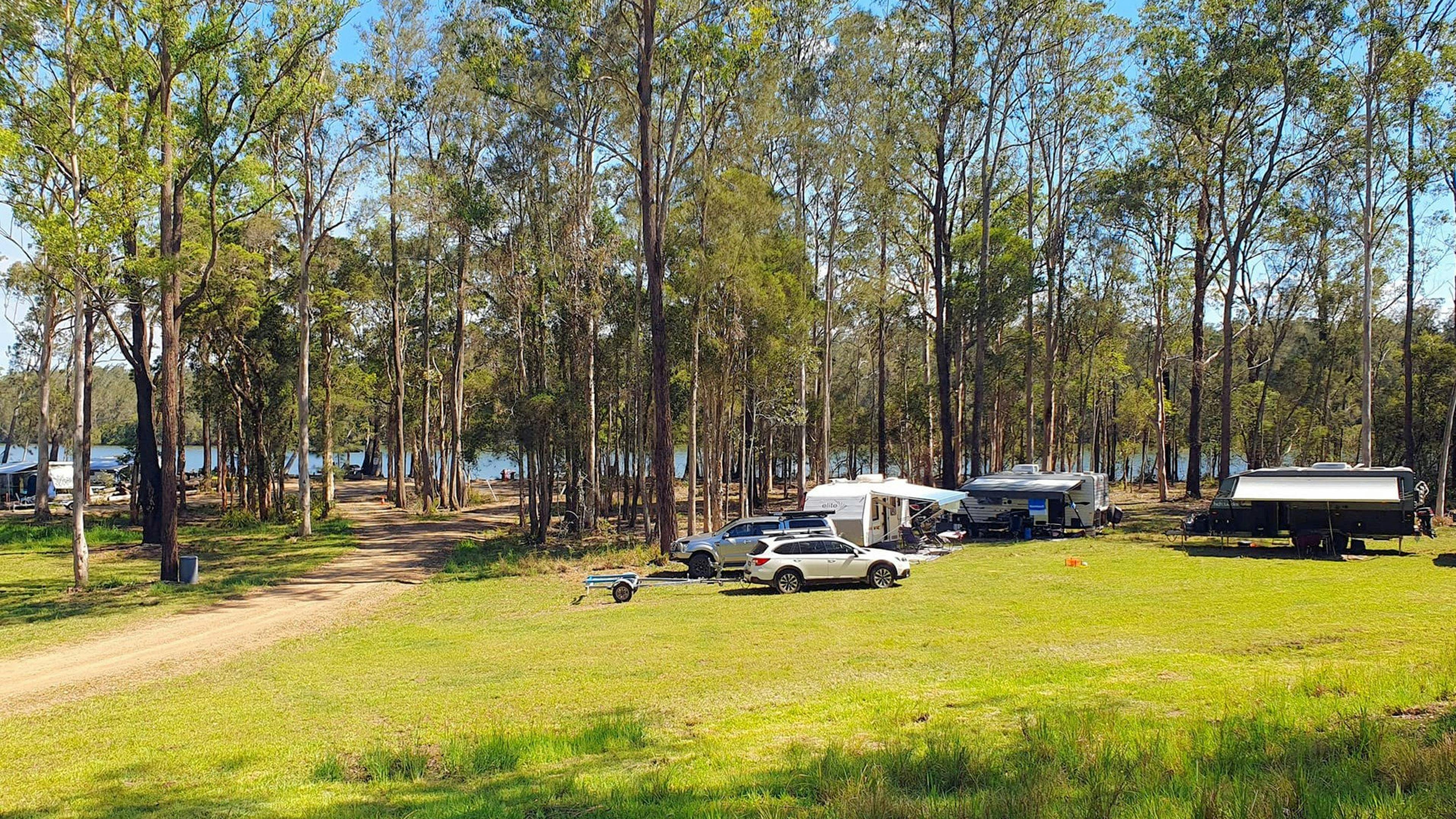 Minimbah Fishing Lodge River Camp