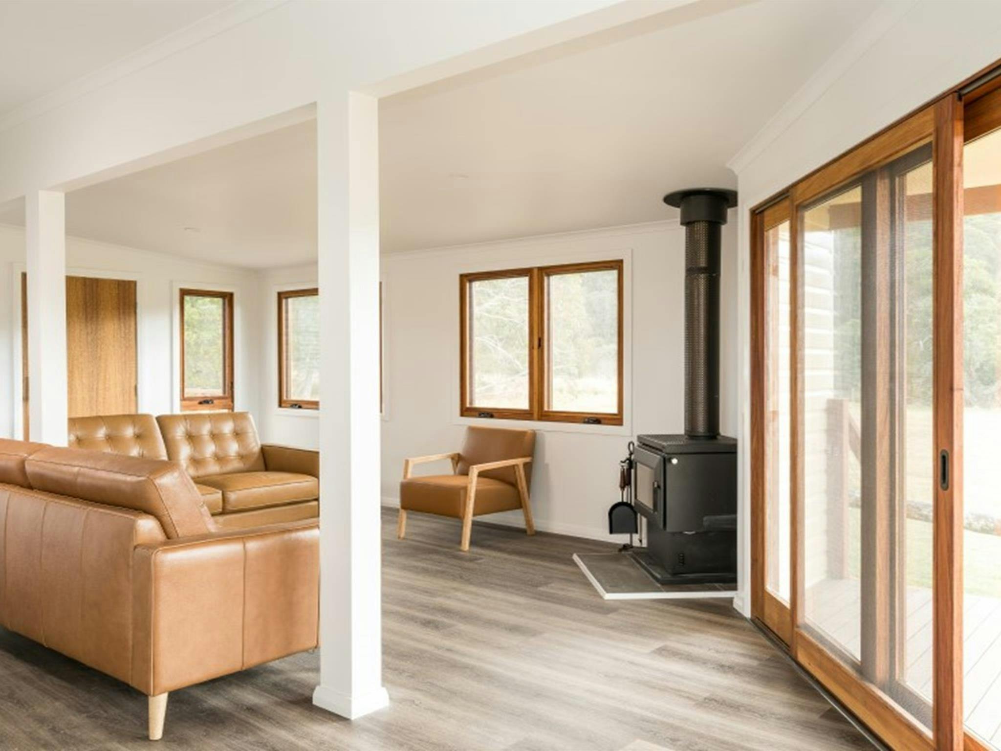 Das Wohnzimmer mit Kamin in der Mooraback-Hütte im Werrikimbe-Nationalpark. Foto: David Waugh