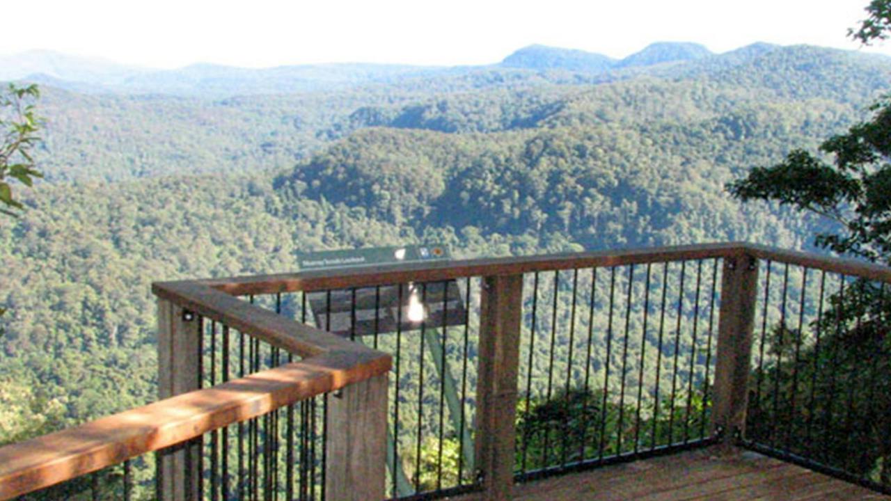 Murray Scrub lookout