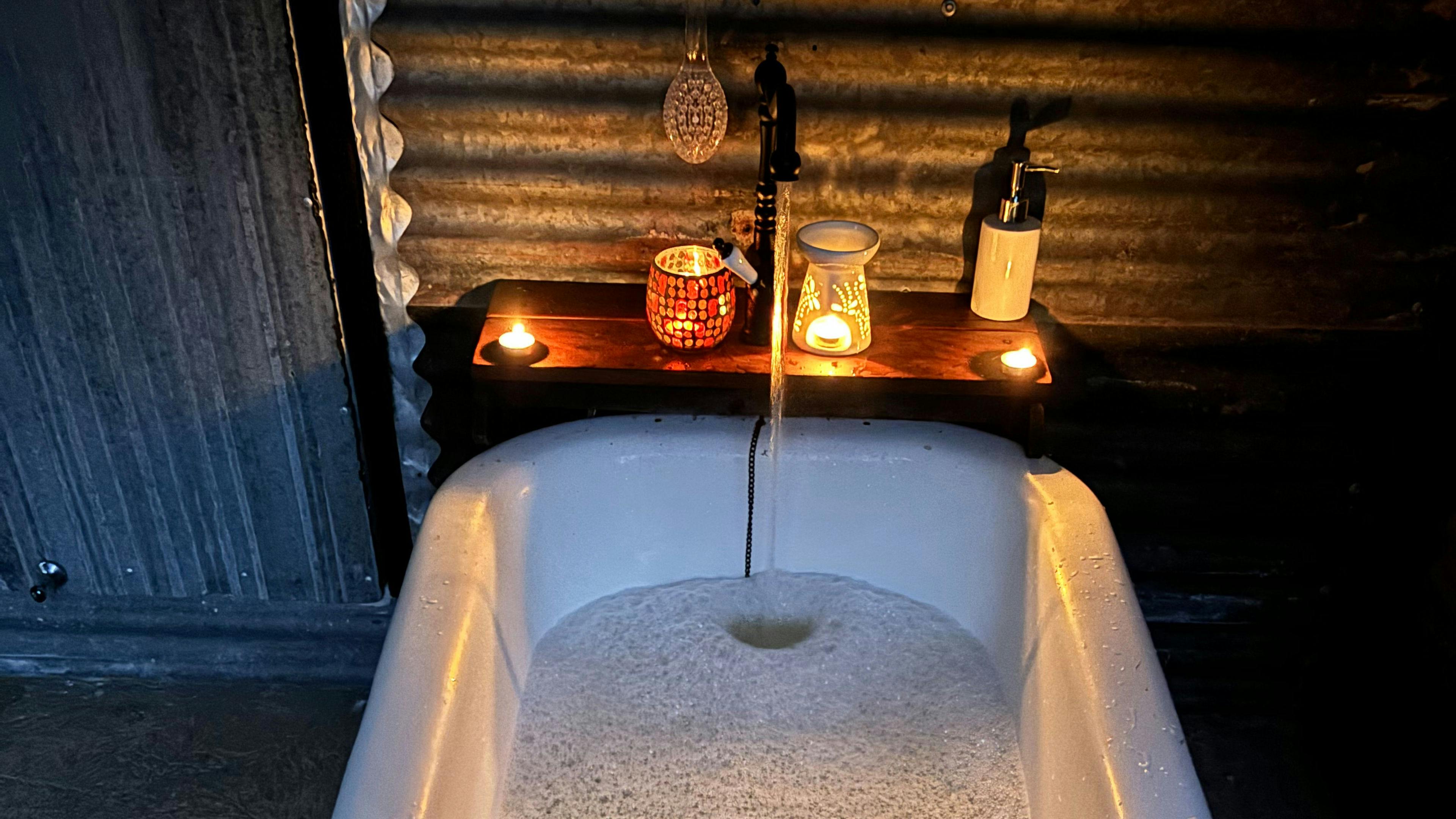 Nature's Edge Cottage & Campsites.