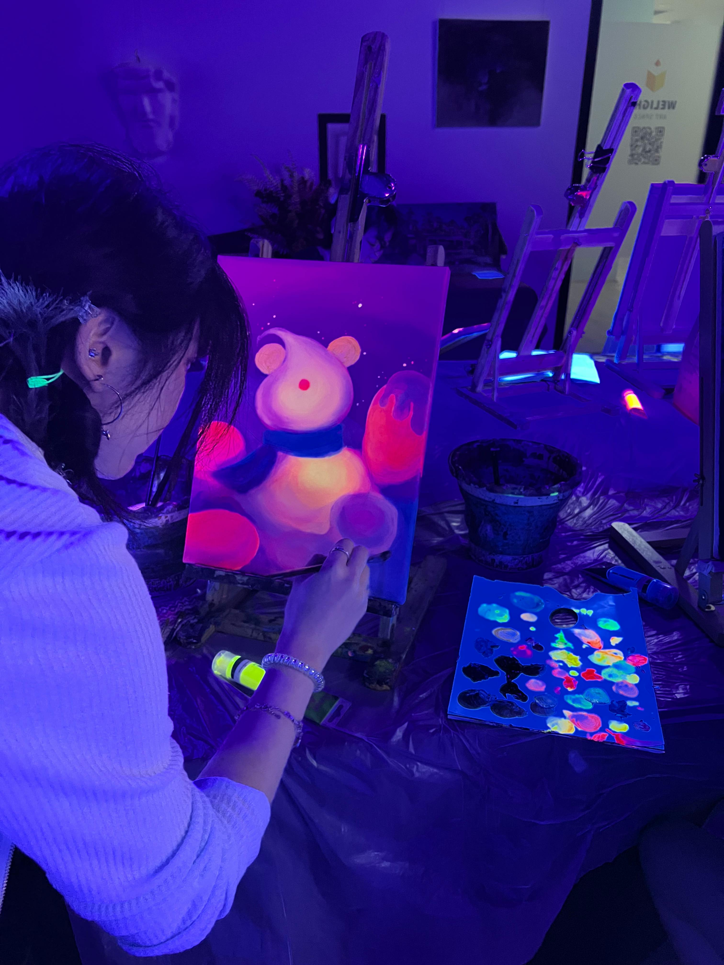 Neon Paint and Sip Workshop