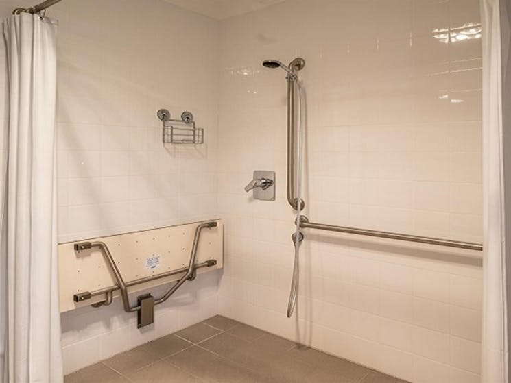 Accessible shower at Old Trahlee, Hartley Historic Site. Photo: John Spencer/OEH