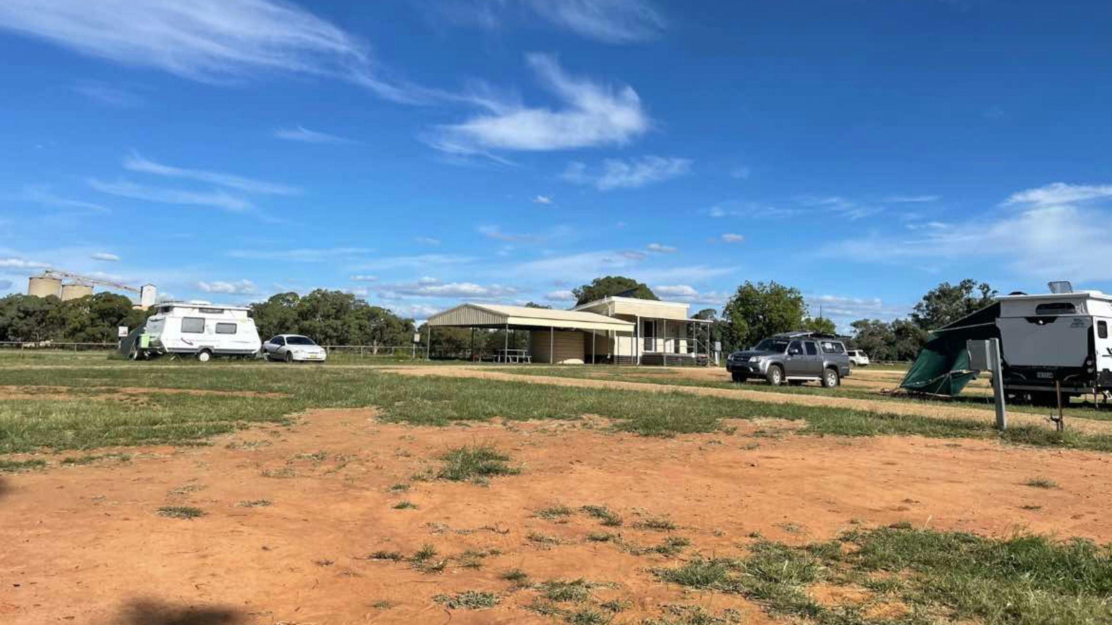 ヨーヴァル・ショーグラウンド