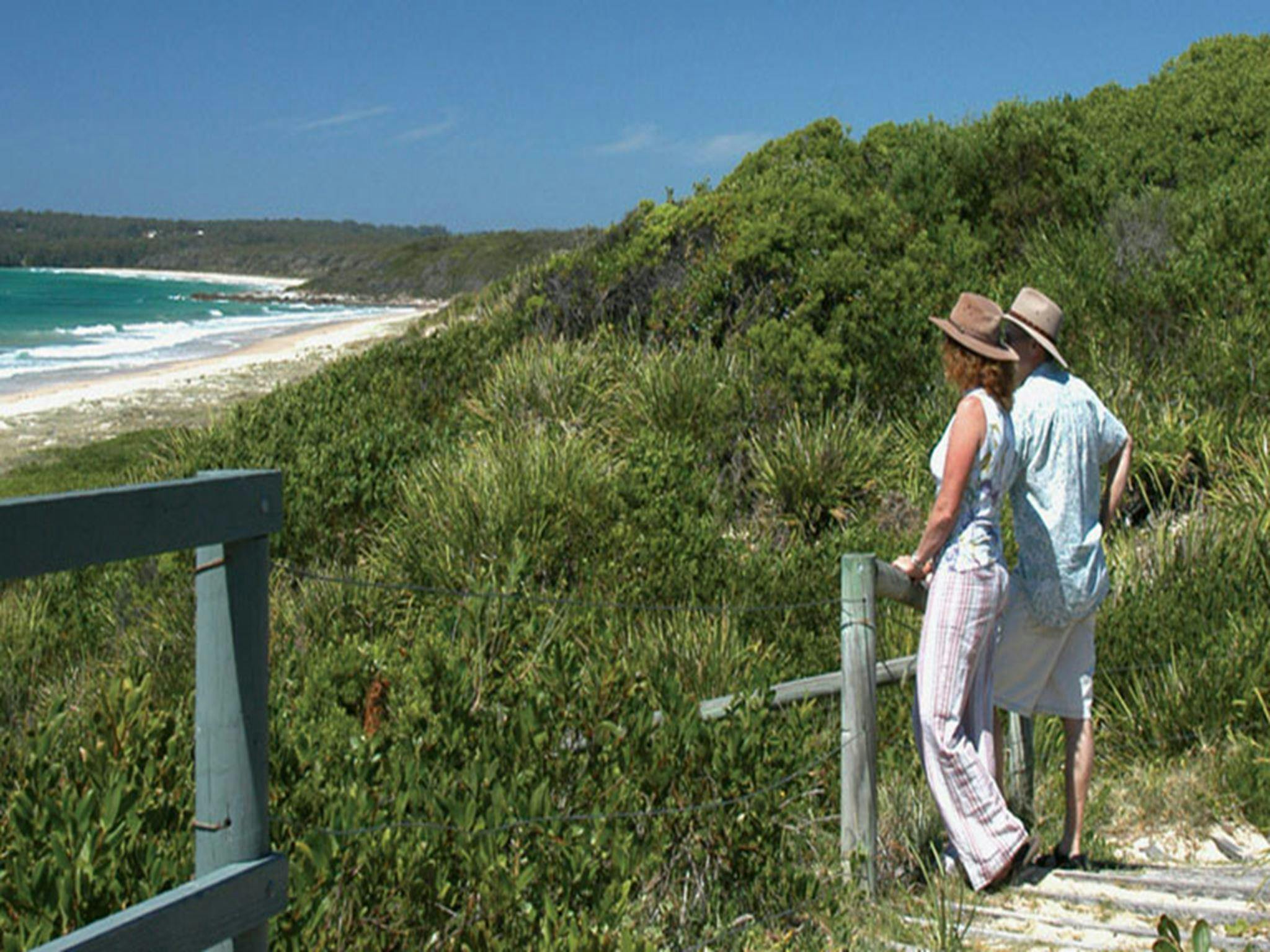 Conjola Beach picnic area, Narrawallee National Park. Photo: Michael van Ewijk © OEH