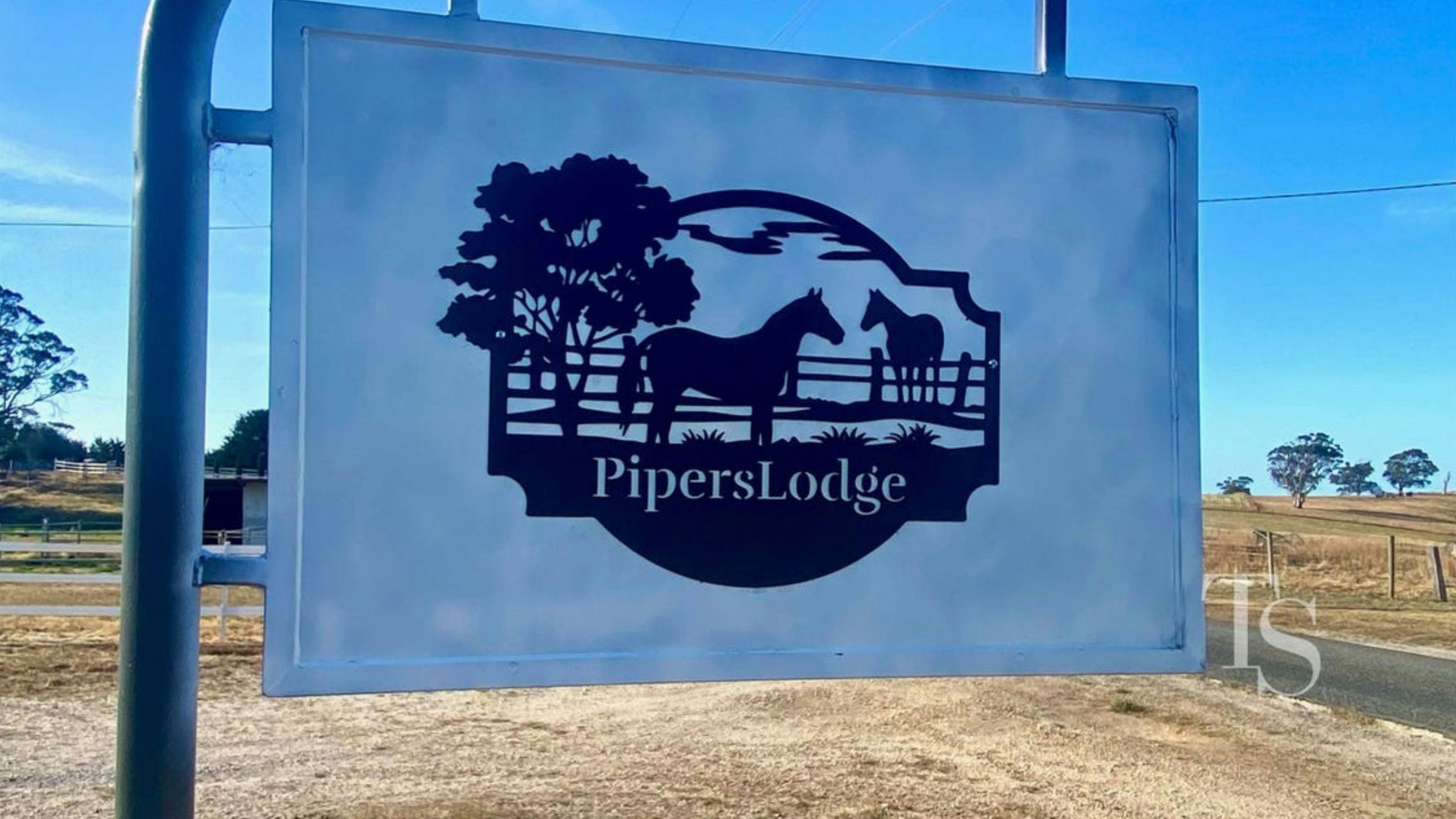 Pipers Lodge Farmstay - Horses Welcome