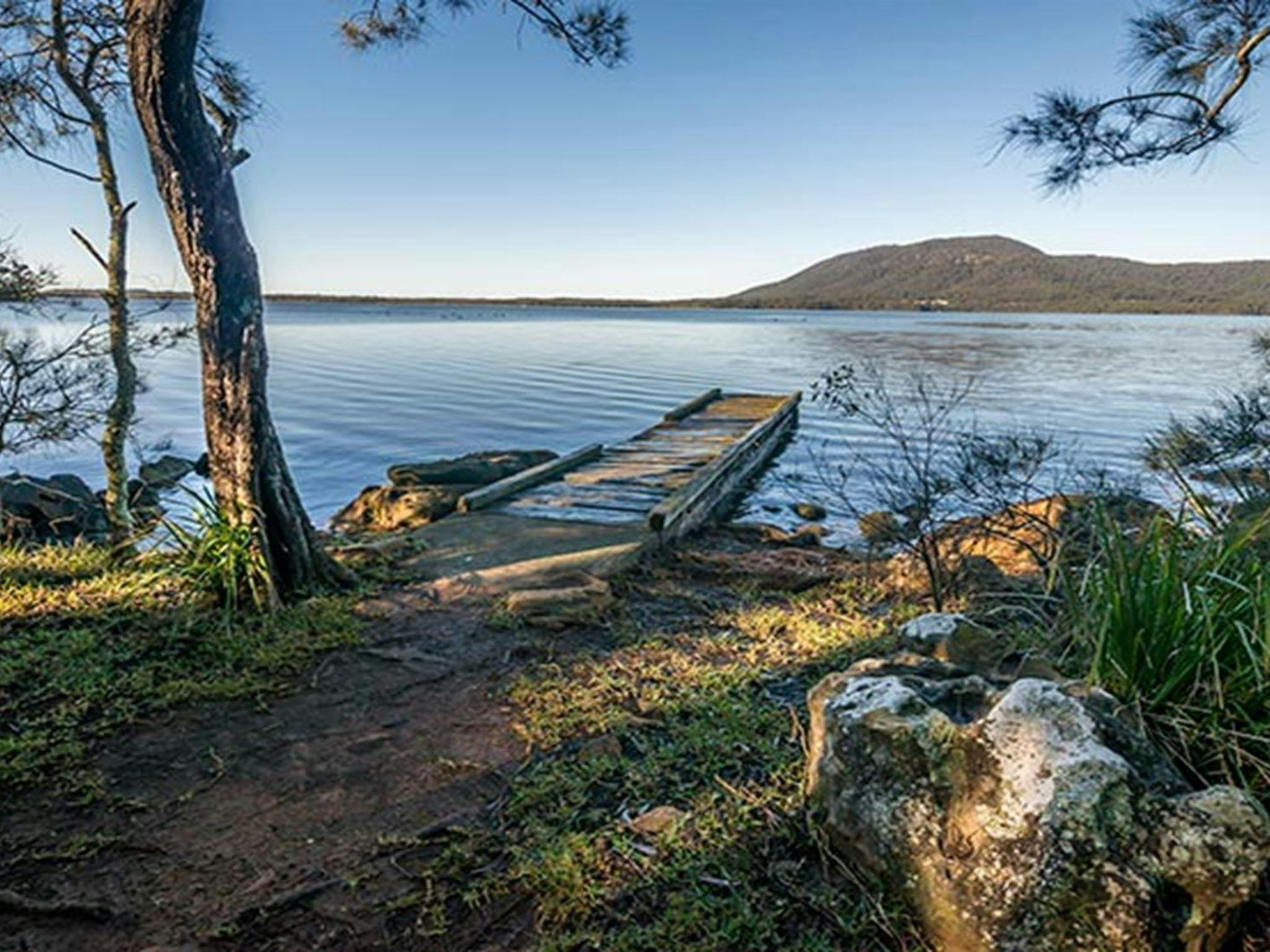 Queens Lake Nature Reserve. Photo: John Spencer © DPIE