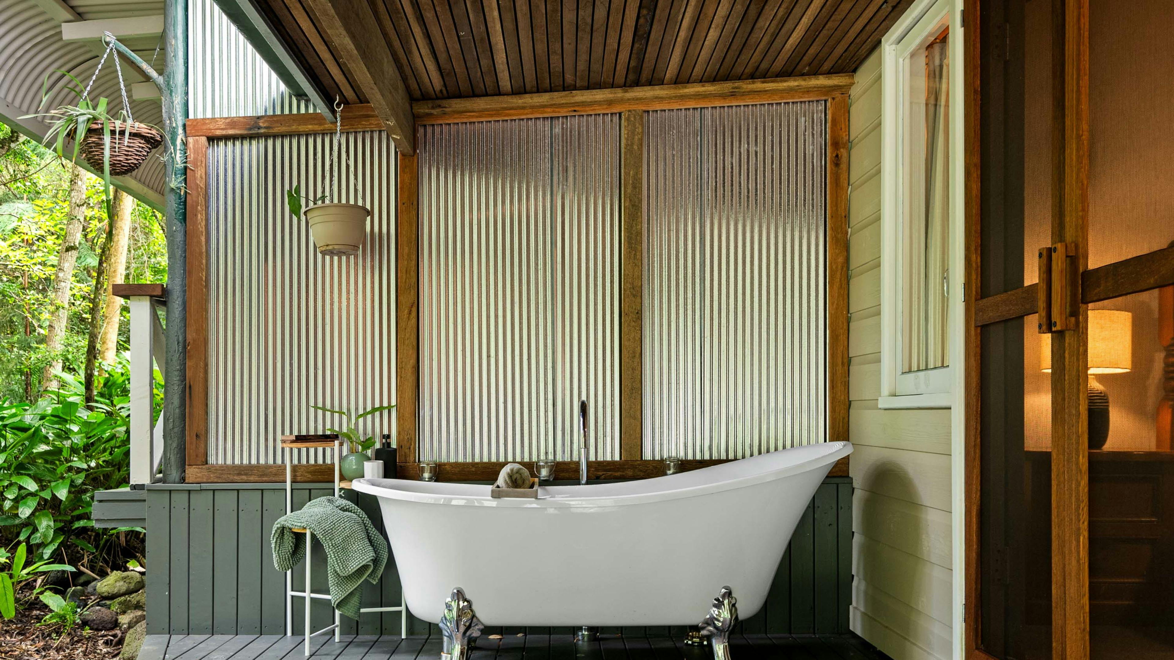 Creekside Rainforest Retreat