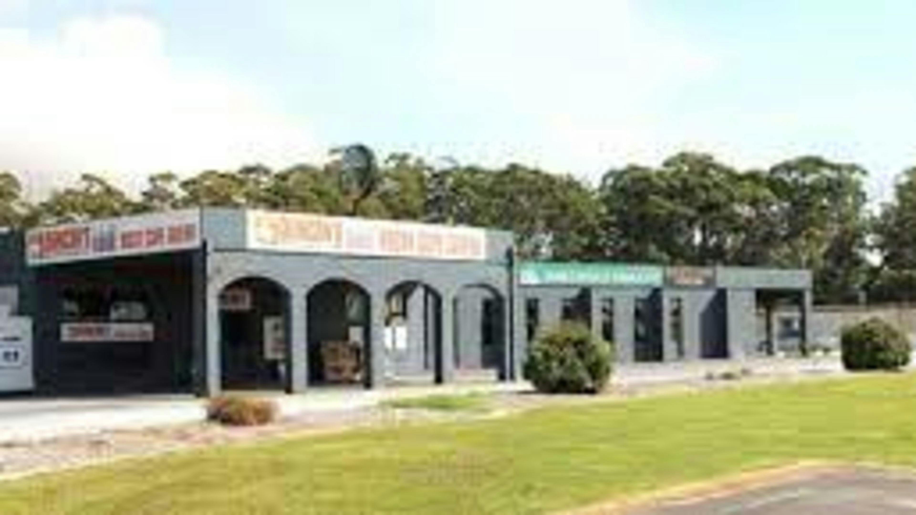 Rocky Cape Tavern and Caravan Park