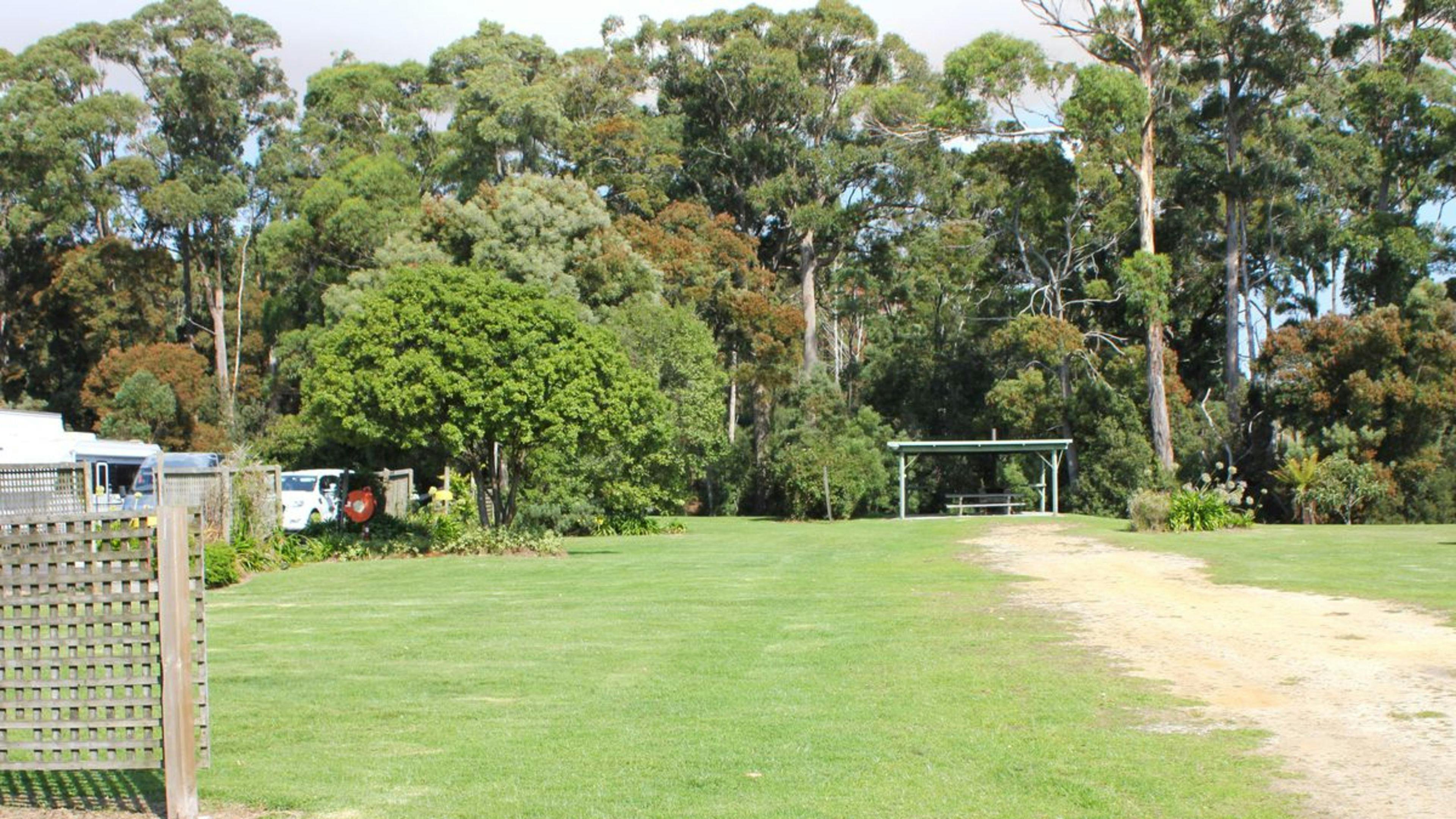 Rocky Cape Tavern and Caravan Park