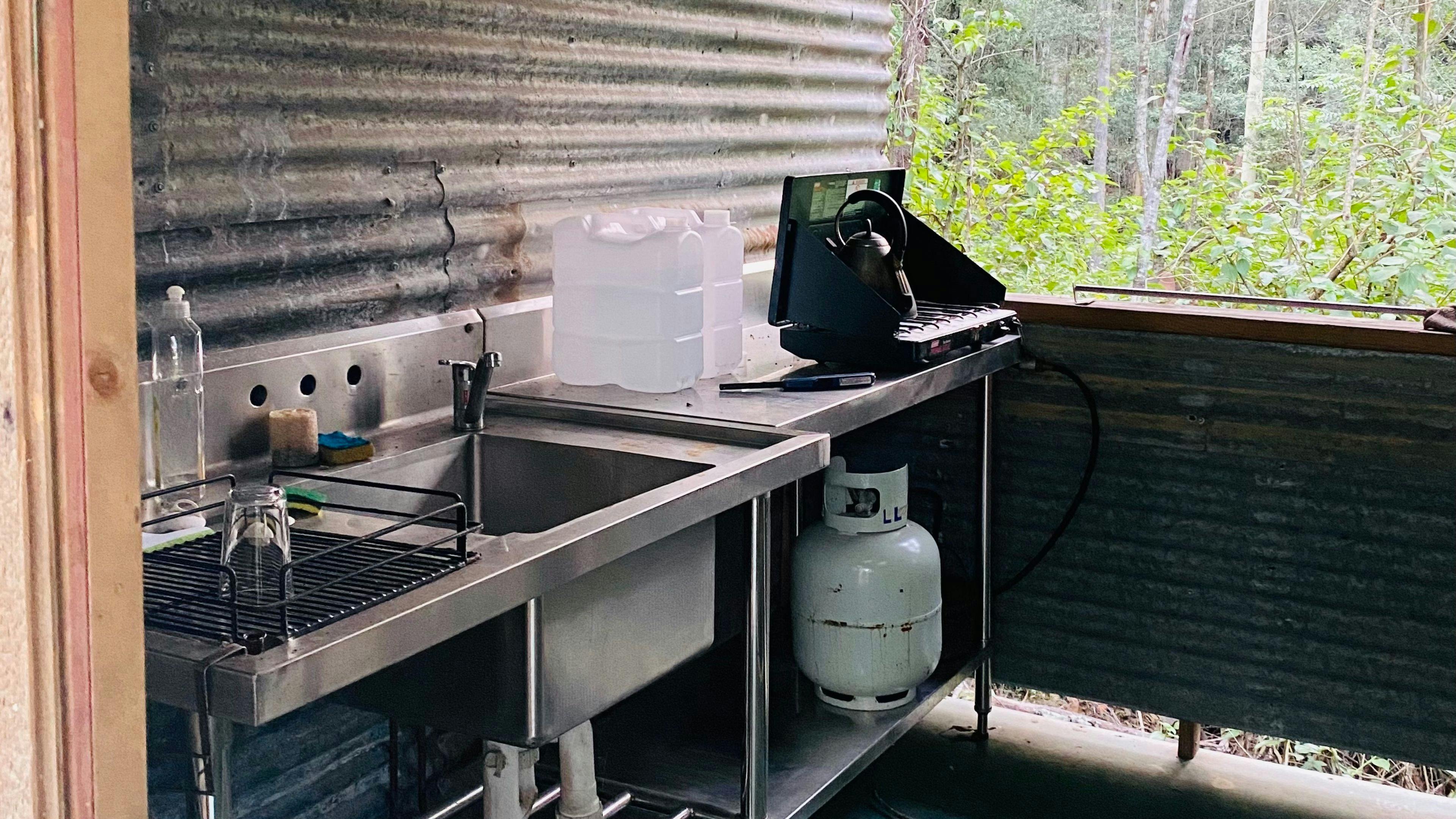 Open bush camp sink and basic cooking amenities
