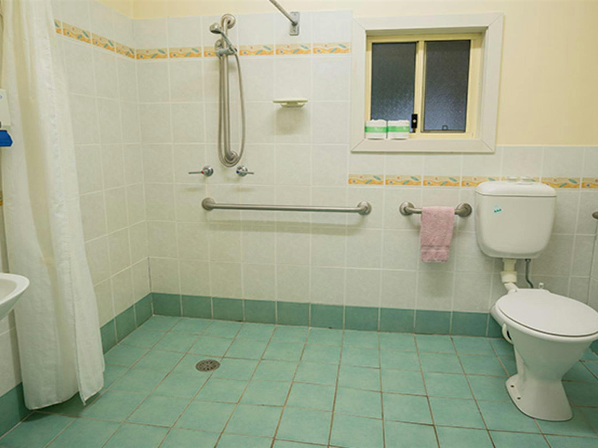 Accessible bathroom at Swamp House, Bundjalung National Park. Photo: J Spencer/OEH