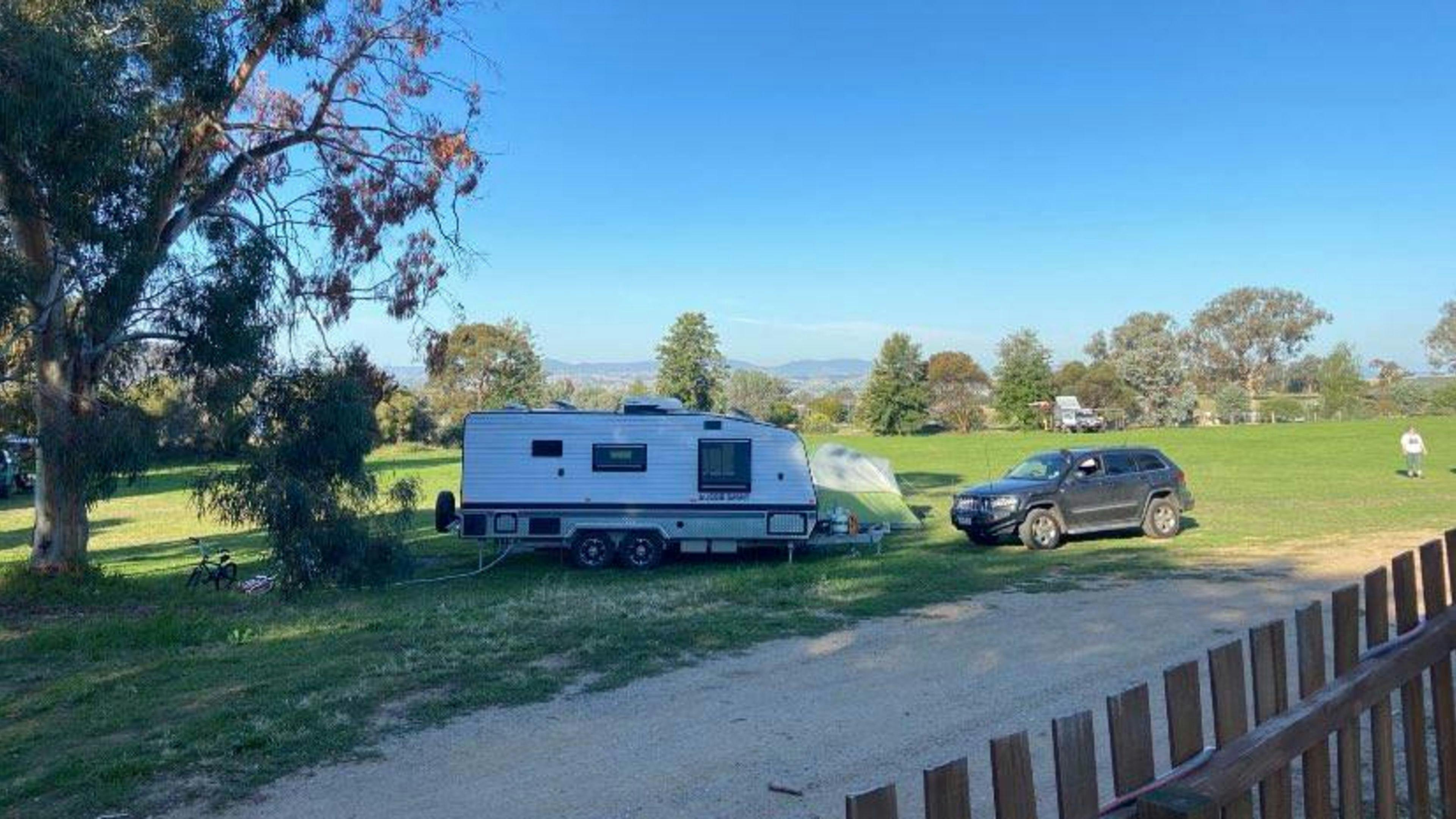 Table Top Hotel NSW Holidays & Things to Do