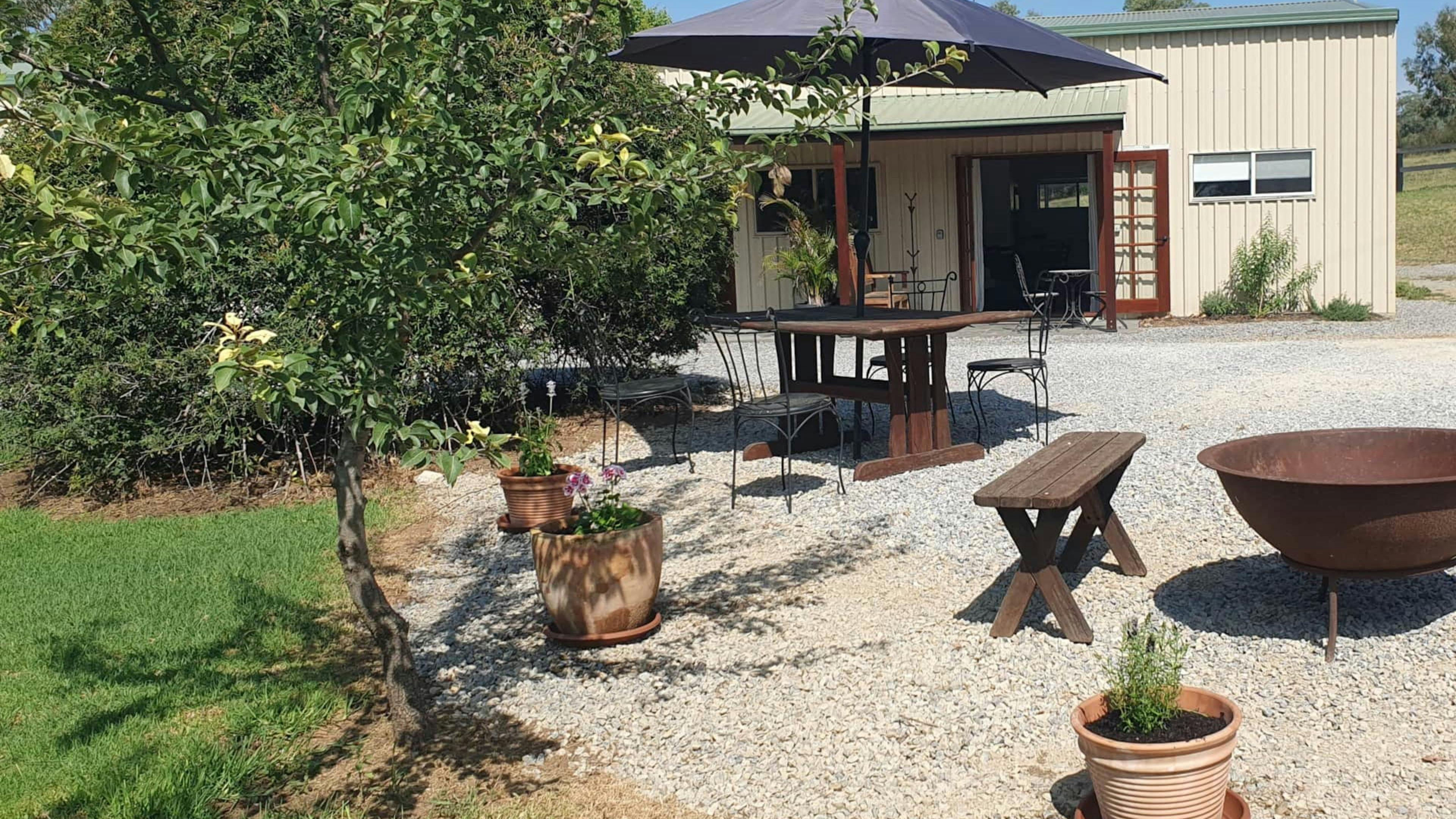 Tamworth Farm Stay, 2BR Guest House
