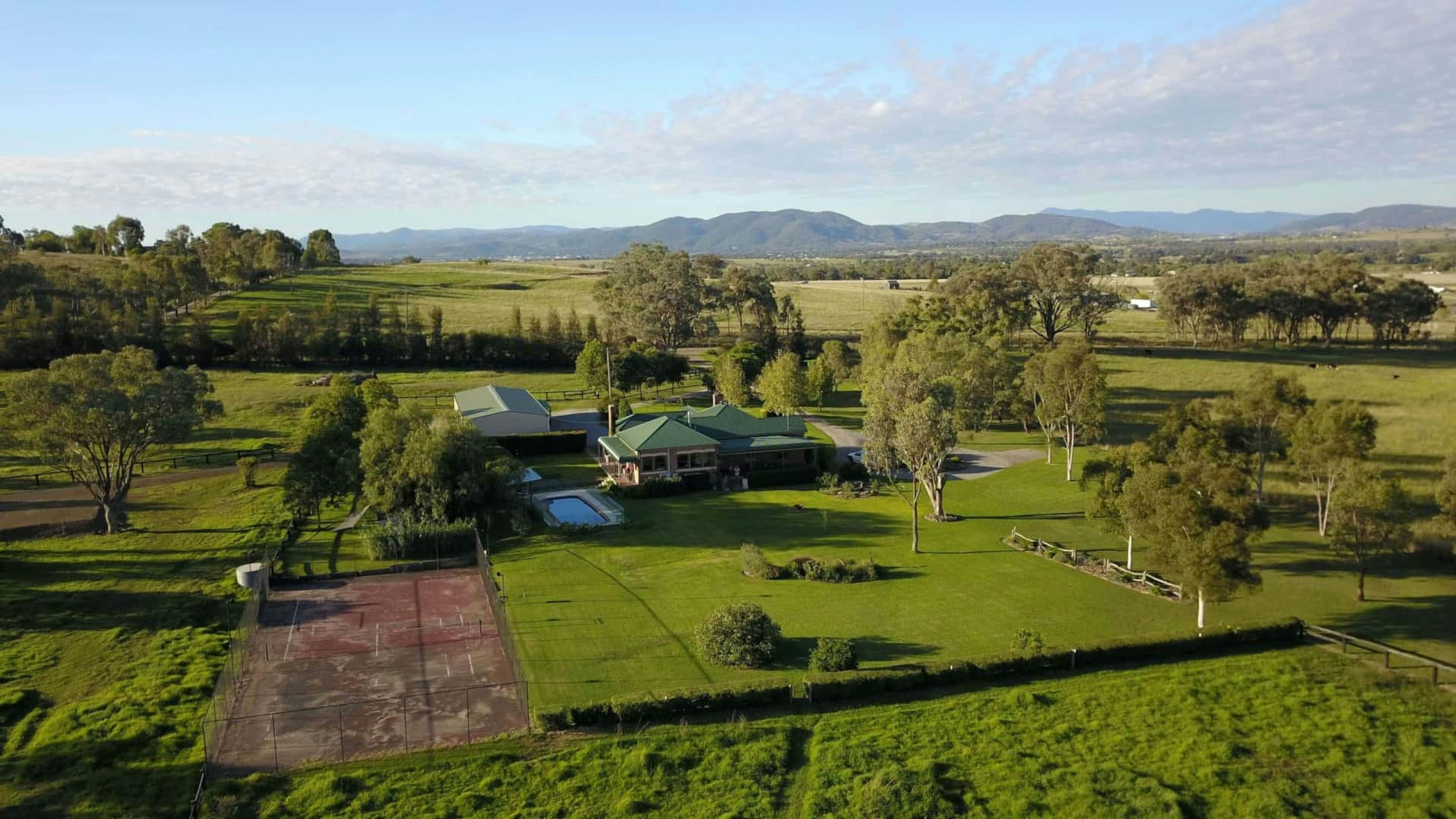 Tamworth Farm Stay, 2BR Guest House