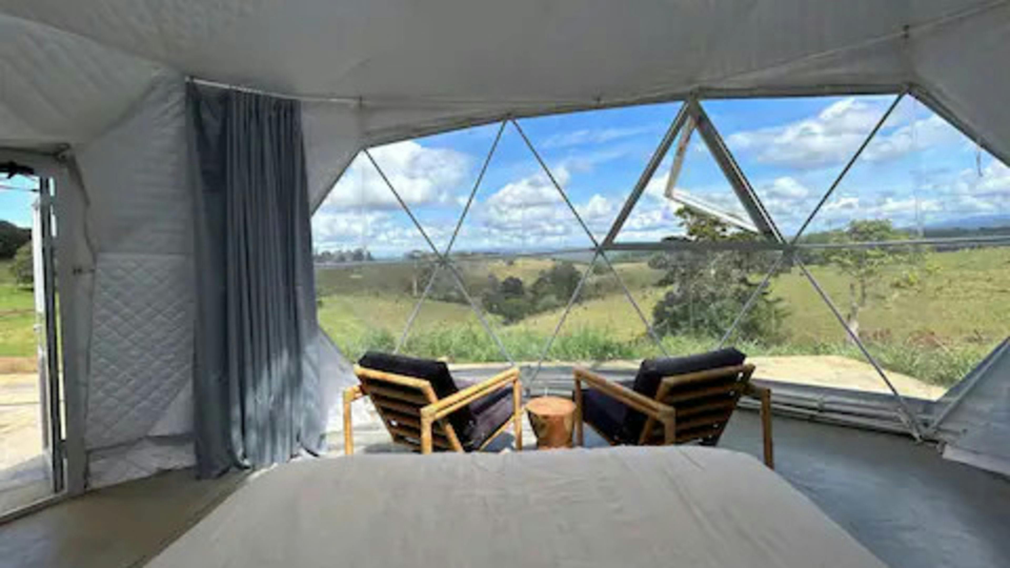 ザ・メドウ - バイロン・ヒンターランド・ドーム