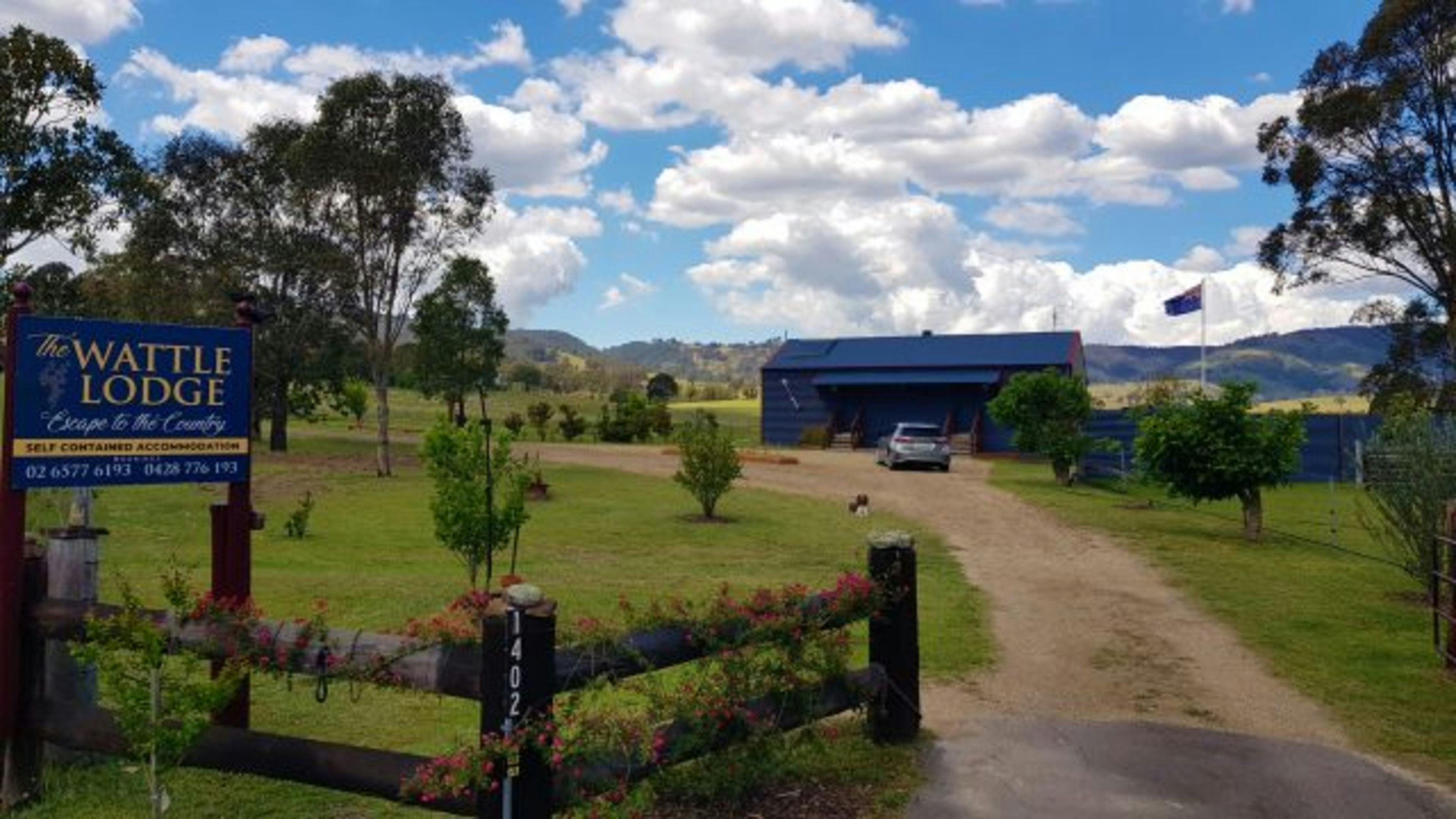 The Wattle Lodge, Scenic farm views