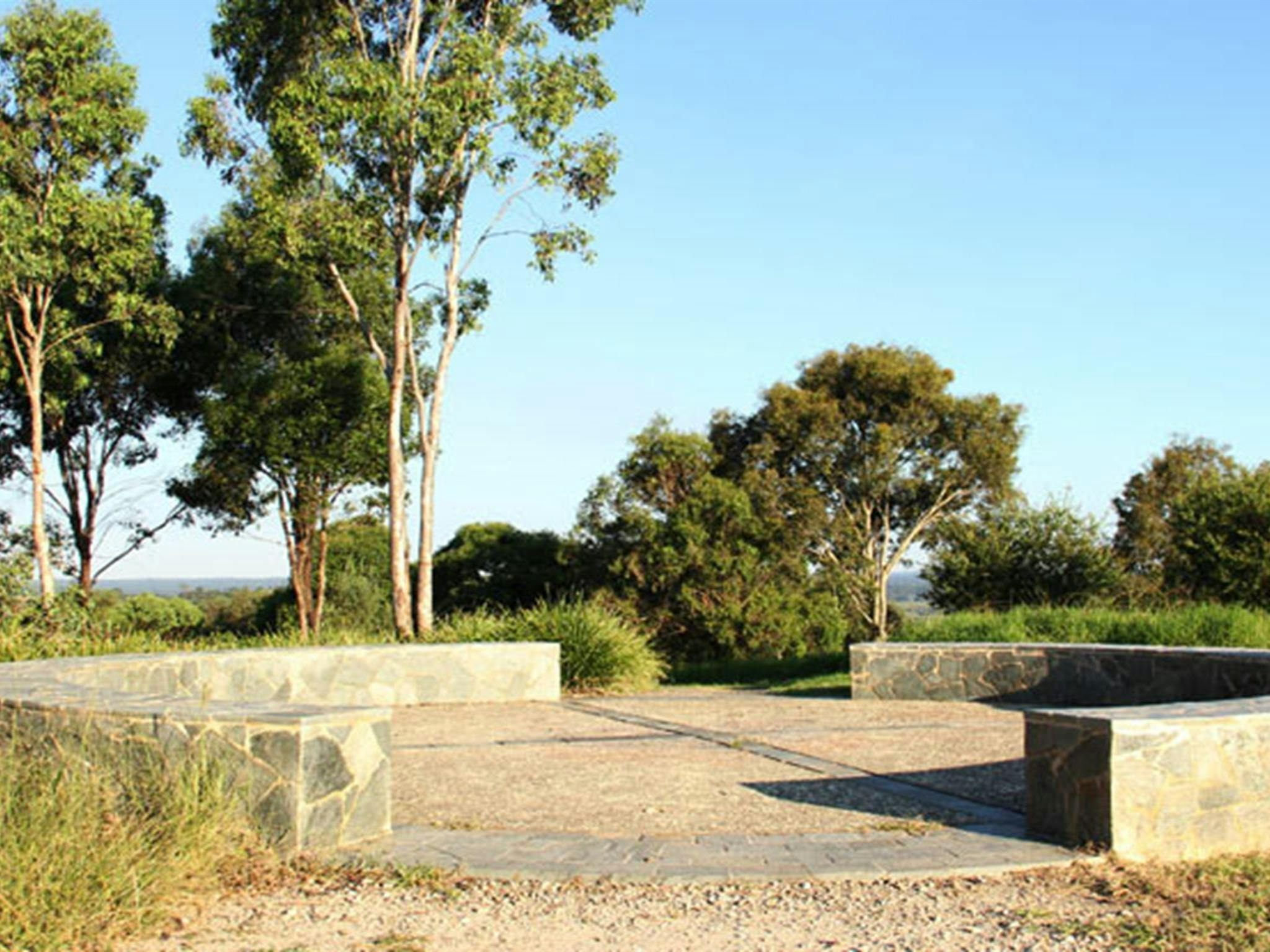 Turkey's Nest lookout. Photo: John Yurasek &copy; OEH