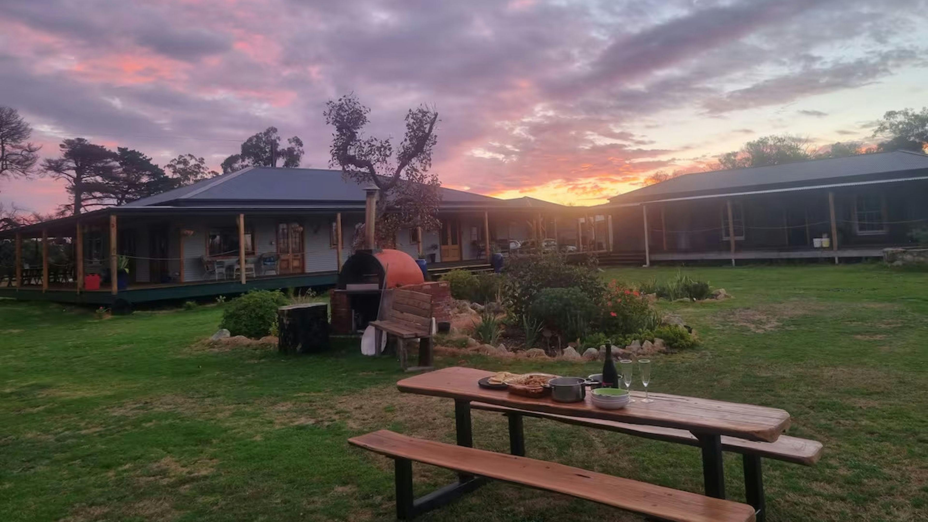 Roo Lagoon Homestead
