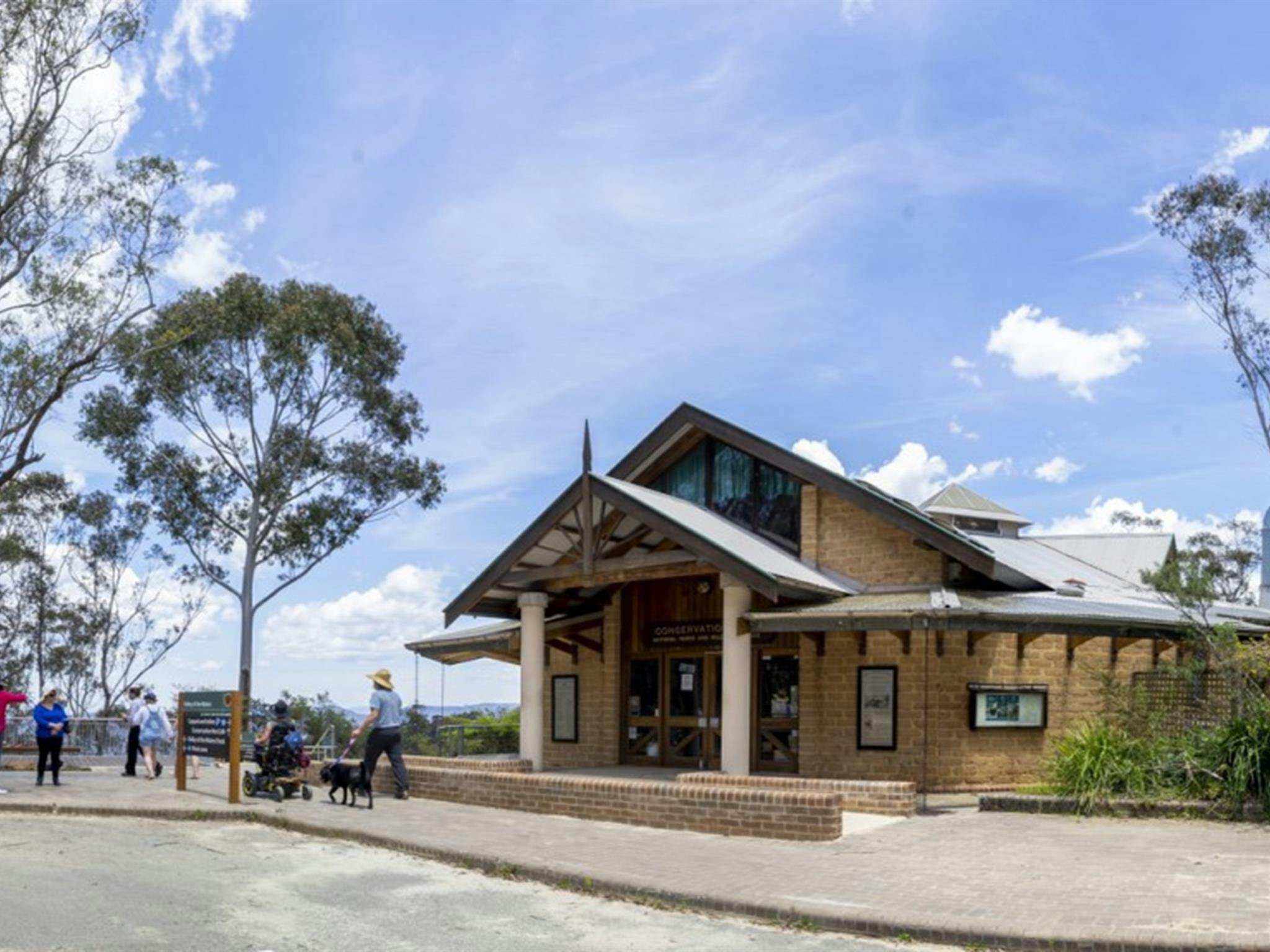 Conservation Hut and Valley of the Waters picnic area at Katoomba area in Blue Mountains National